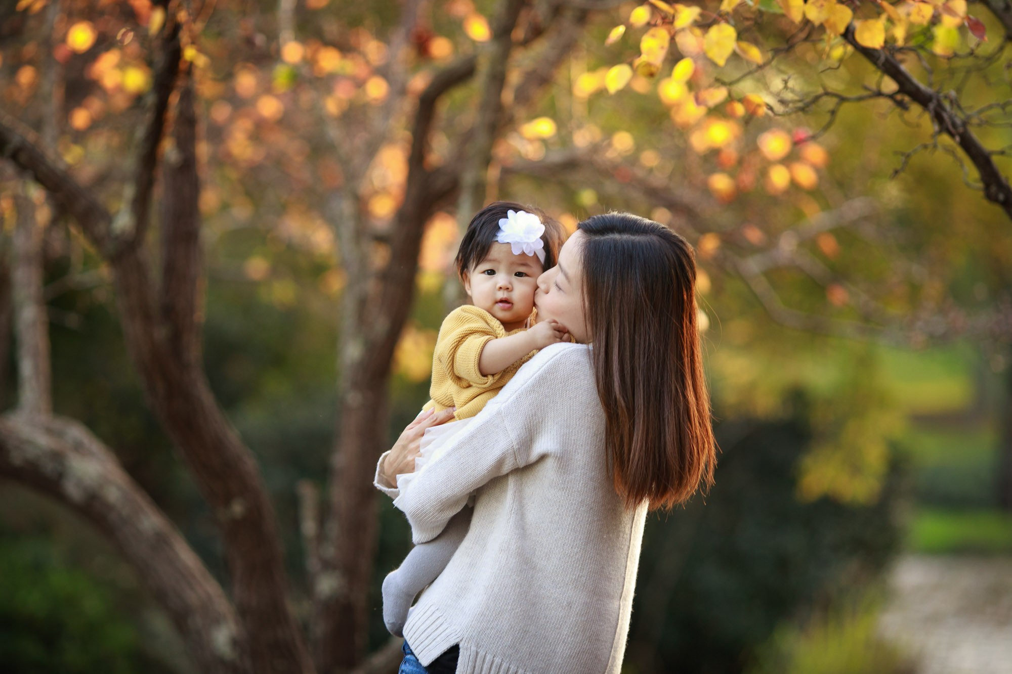 Autumn Family Photography in Sydney. Family and Maternity Photography in Sydney, Hills District