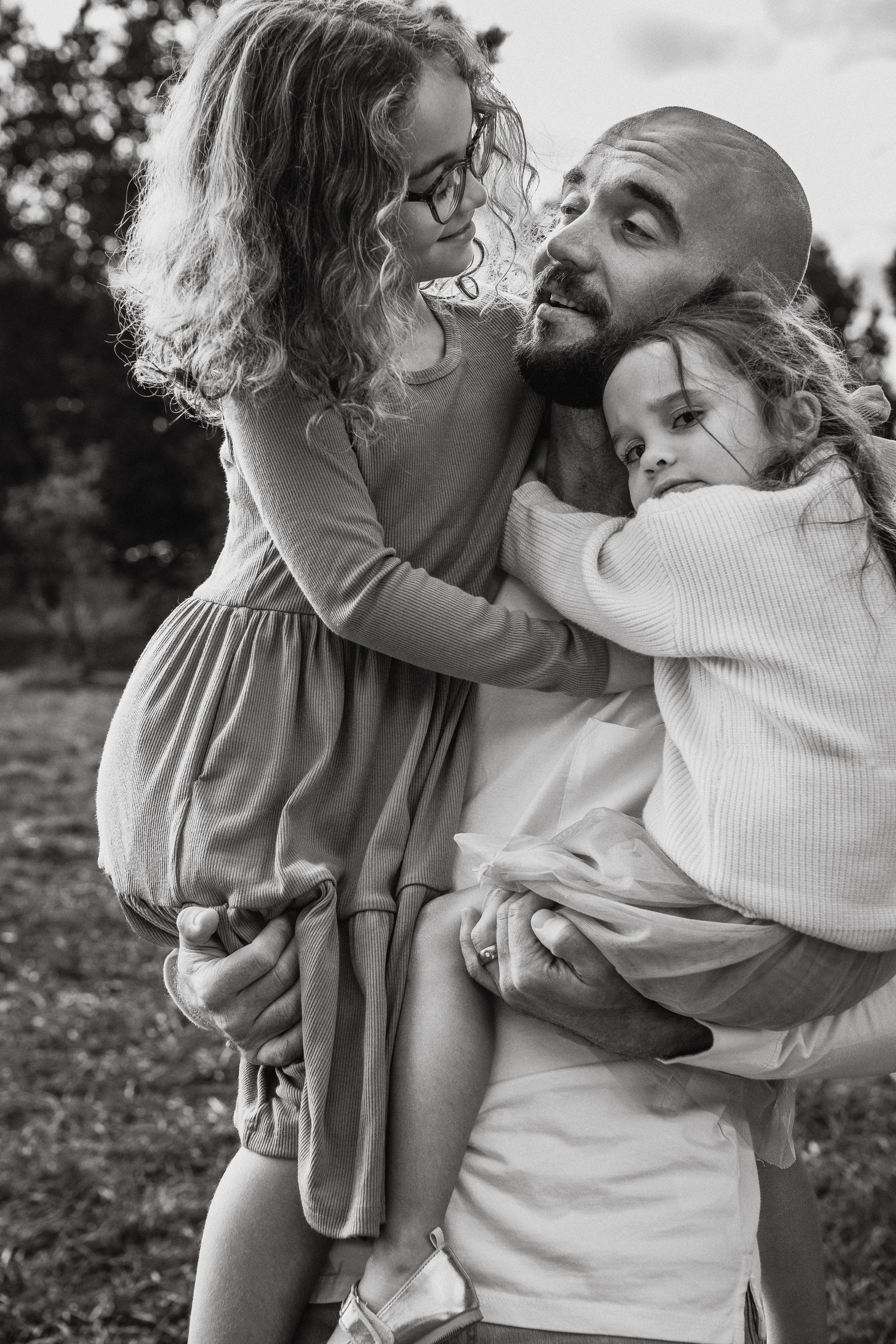 Alina, Vlad and kids outdoor. Wedding and family photographer and videographer PA, NJ, NY, DE, MD