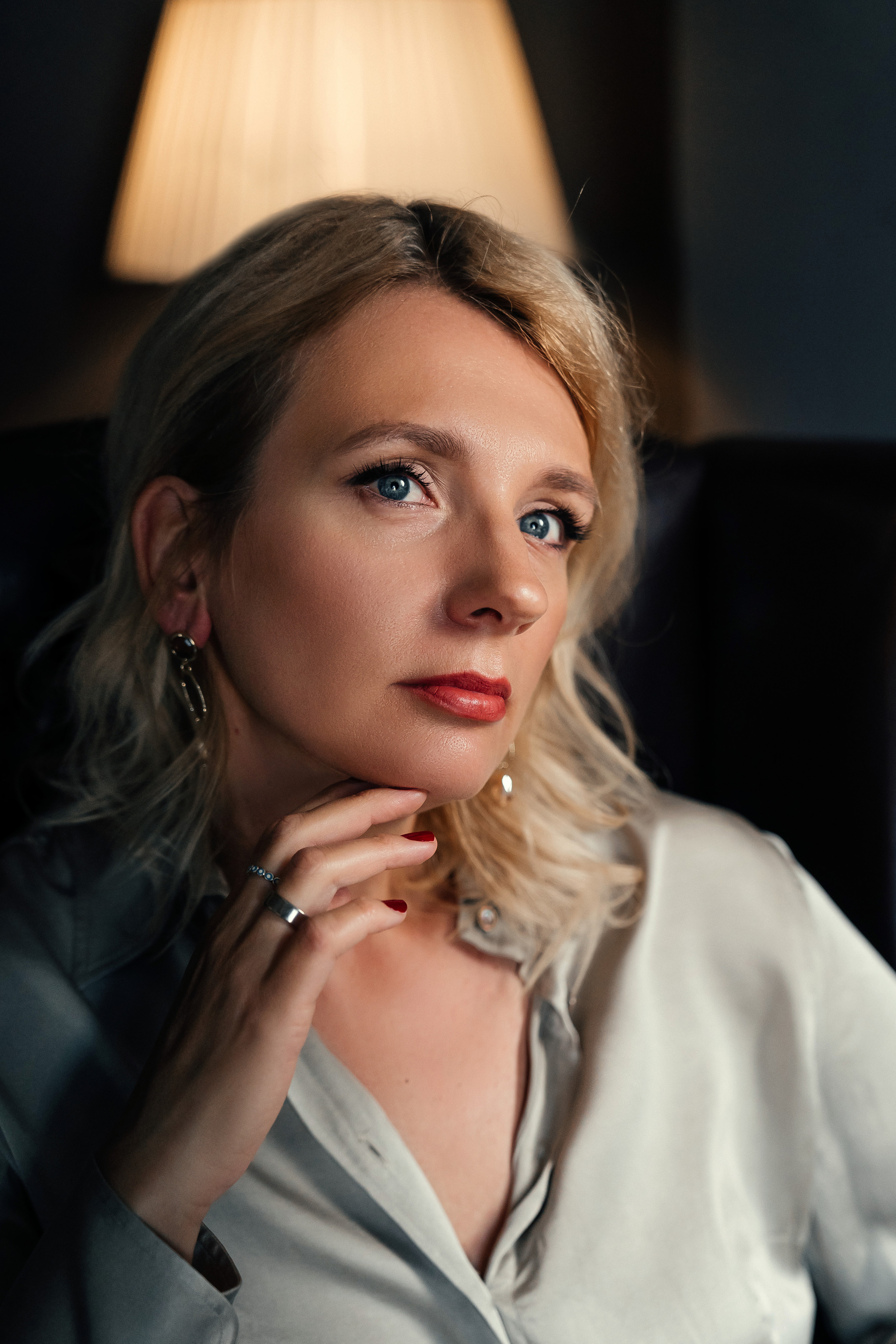 Frauen Porträt. Hallo, ich bin Nadya - Fotografin aus Linz, Oberösterreich