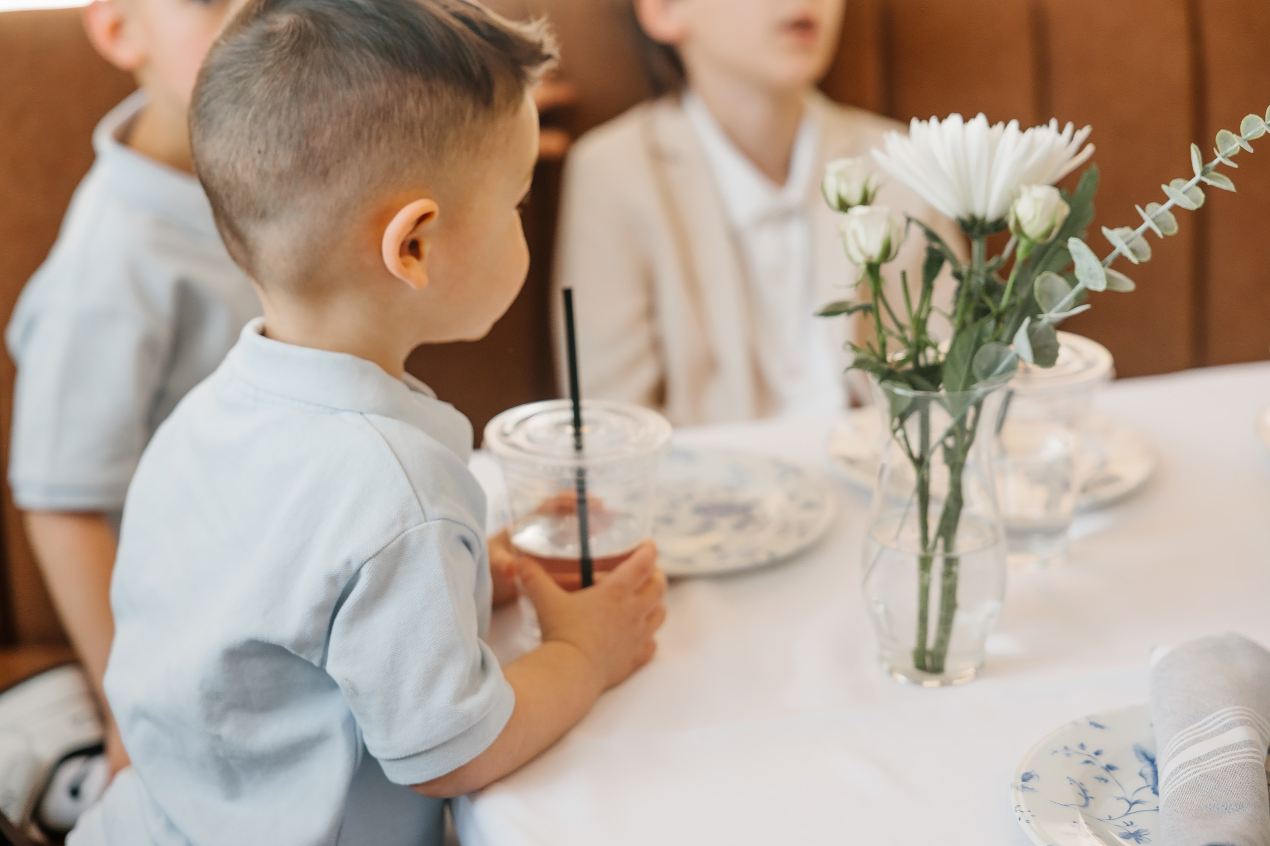 04.27.2025 Wedding. Wedding family event photographer in Chicago Nick Yushevich