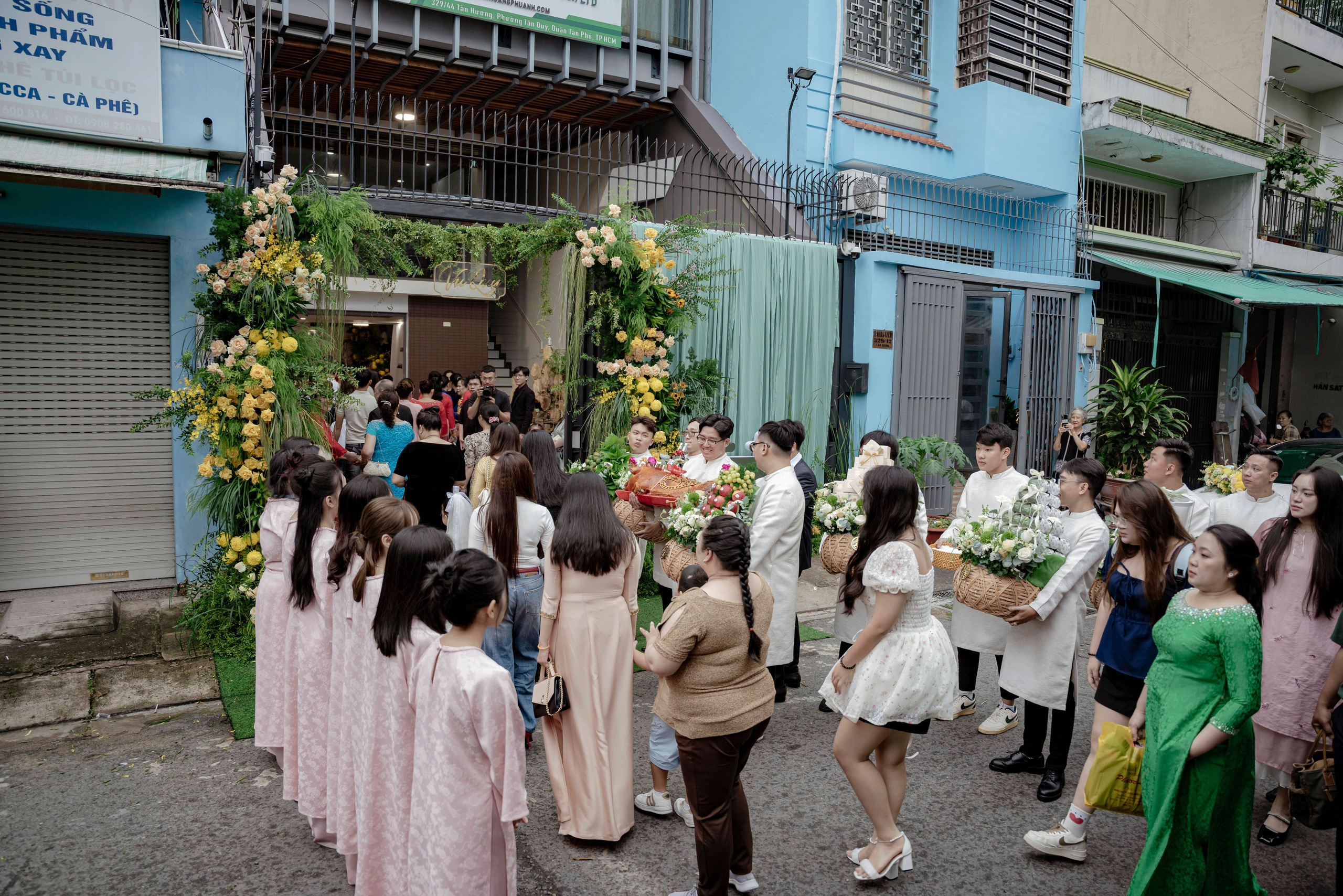 JOE & MIA. WEDDING PHOTOGRAPHER IN VIETNAM