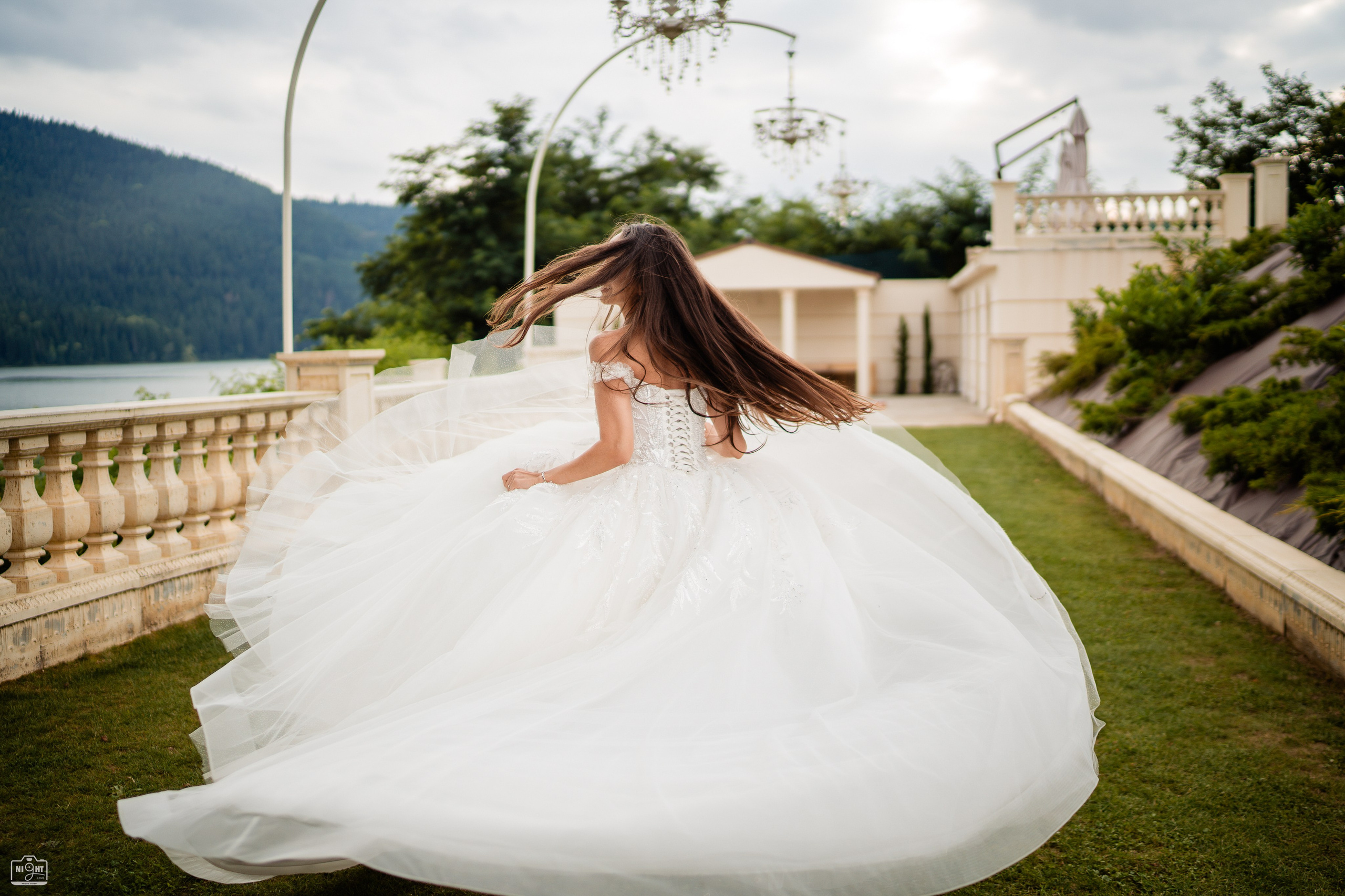 Iulian Arsinte | Fotograf Nunta | R+G. Iulian Arsinte - Fotograf de Nunta - Neamt, Bacau, Suceava, Iasi