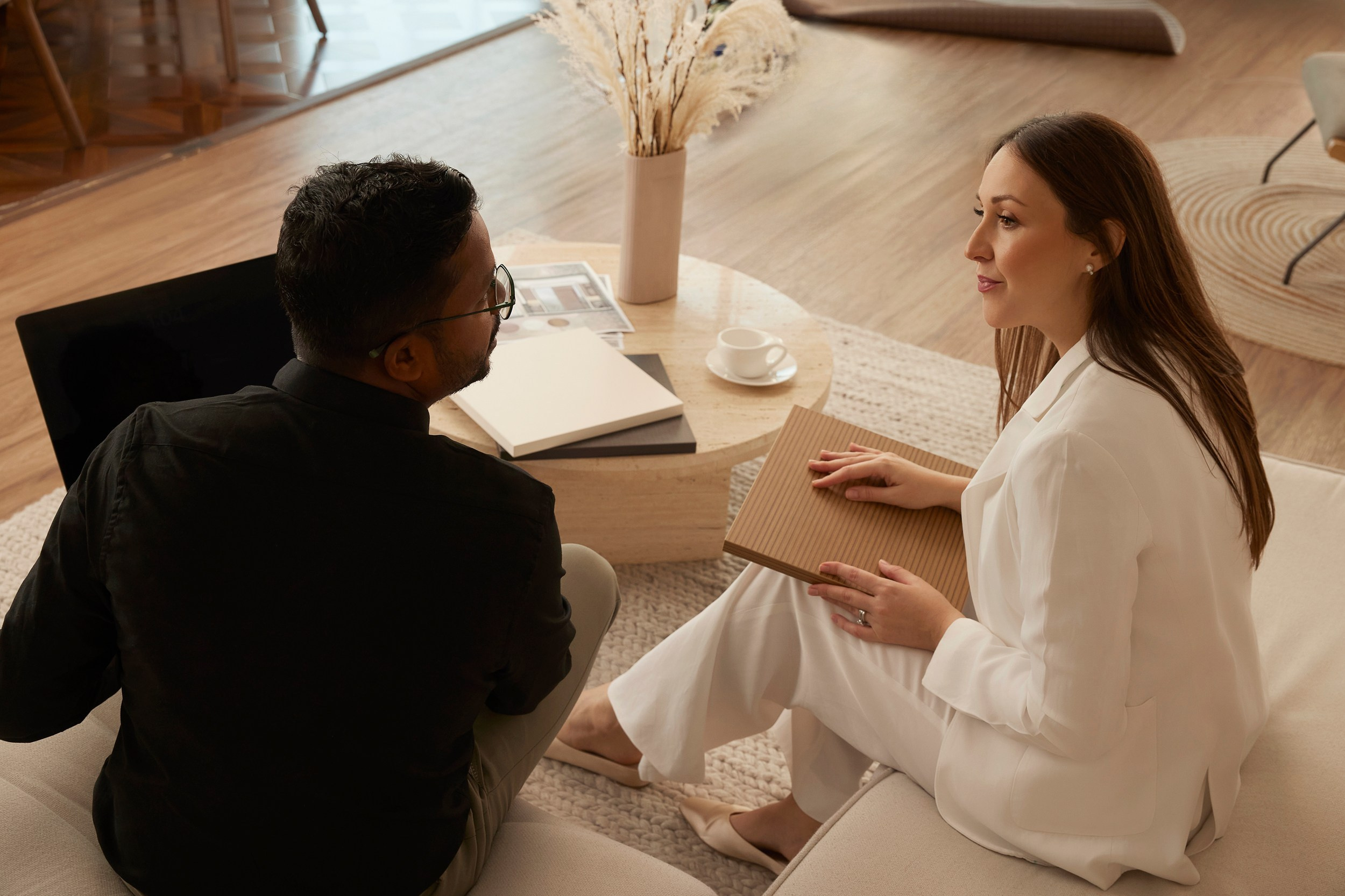 Business portrait. Female Photographer in Dubai