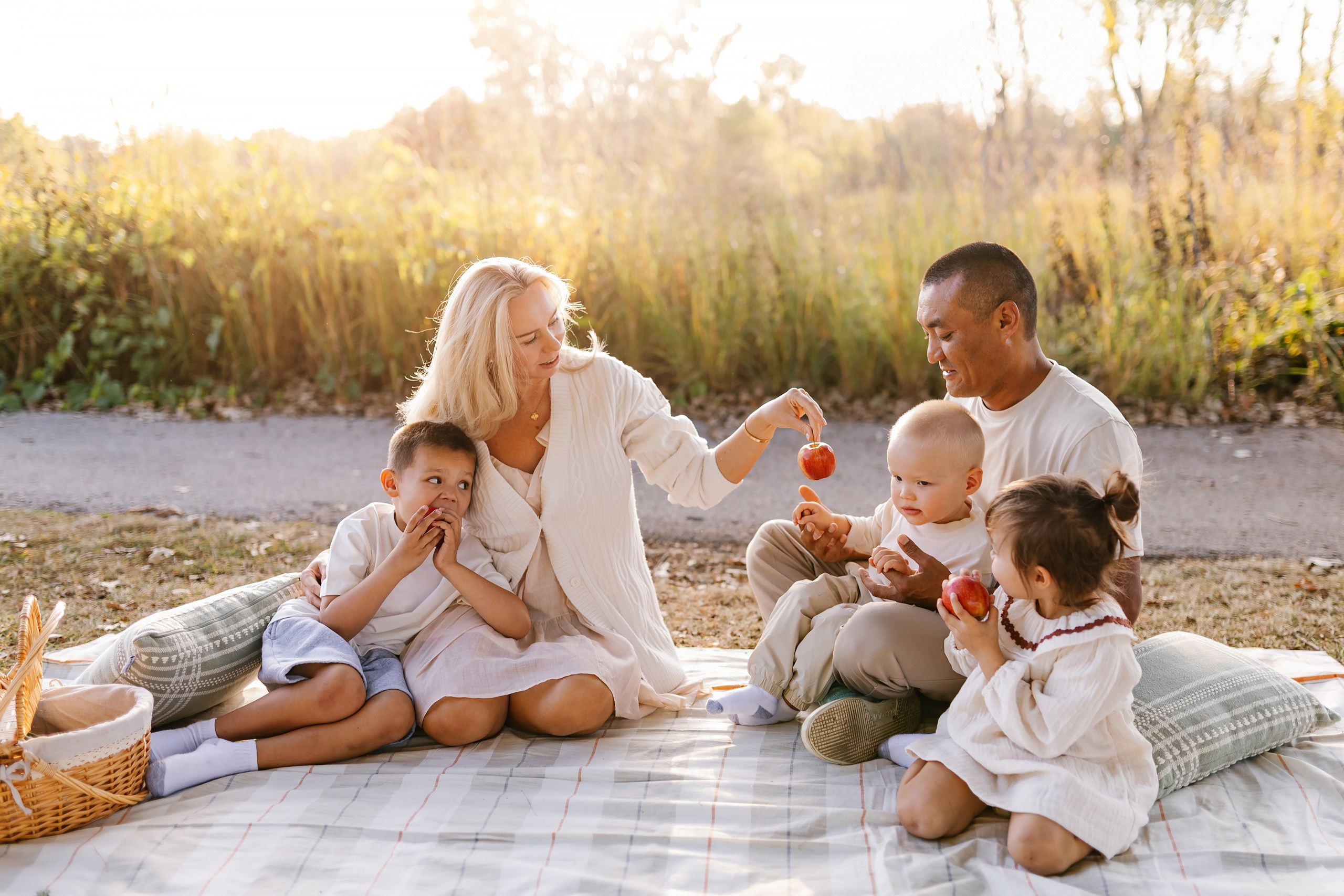 09.30.25 Family Photoshoot. Wedding family event photographer in Chicago Nick Yushevich