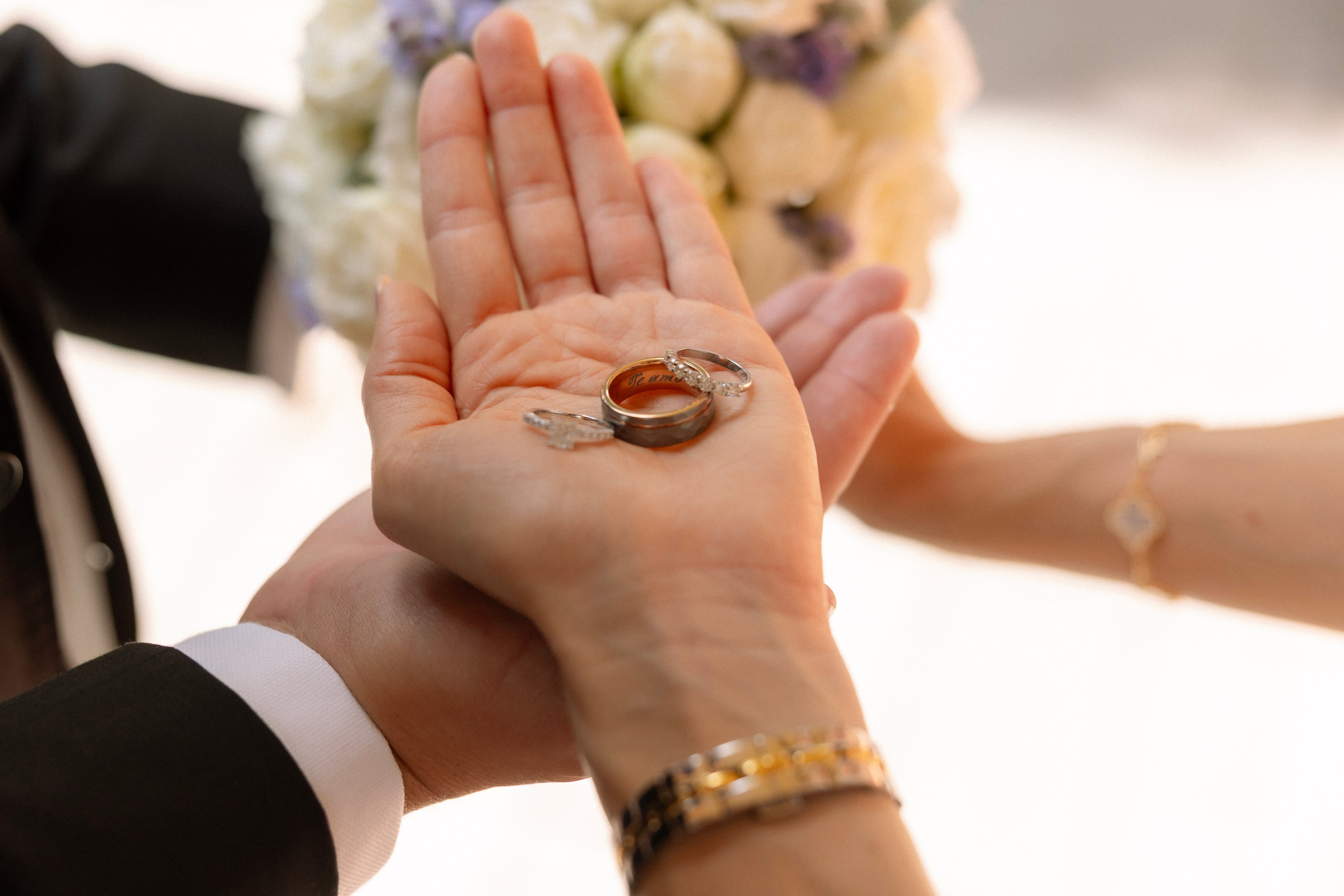 Lovely moments in Tbilisi. Wedding photographer in Tbilisi Ioseb Mamniashvili