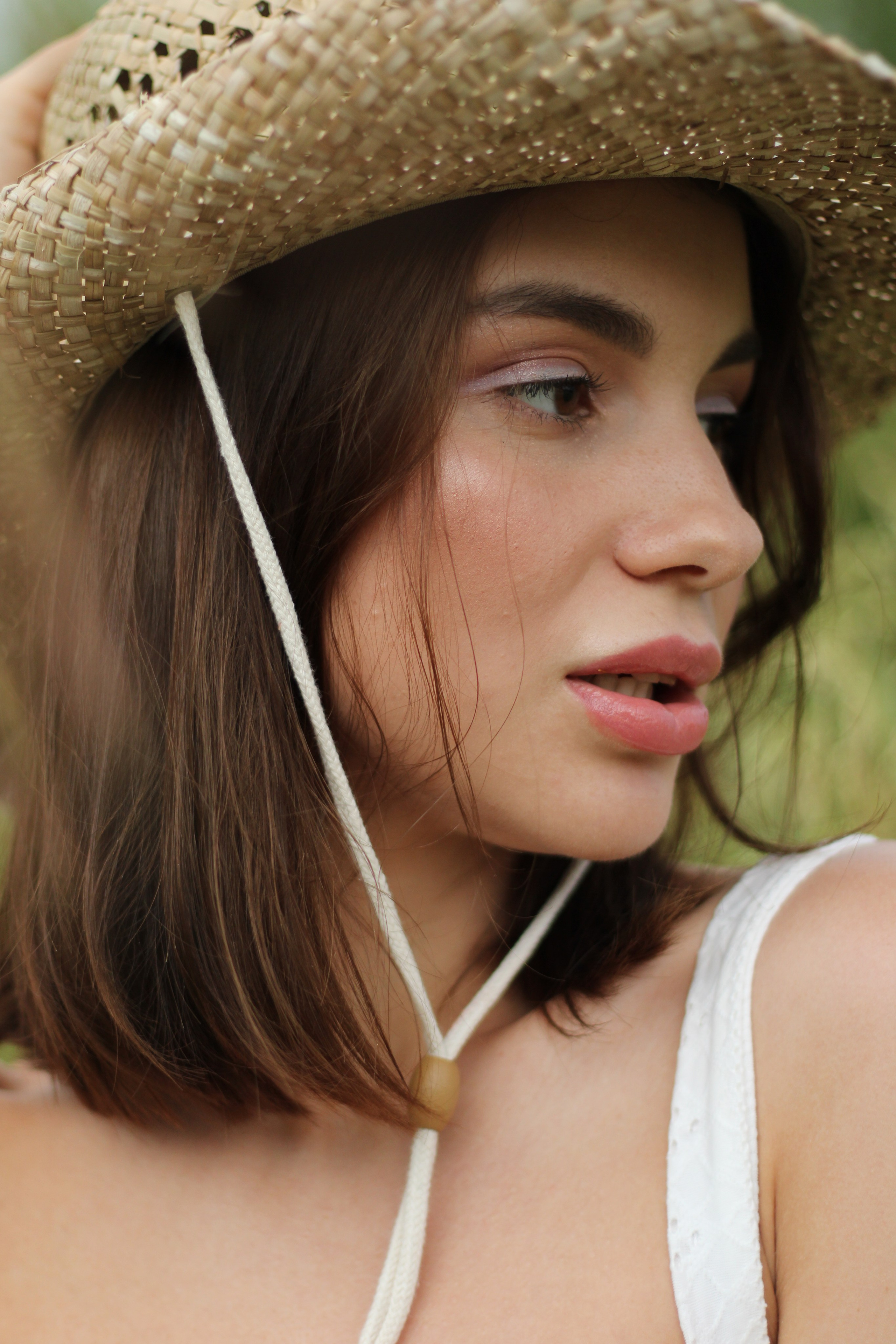 Countryside cowgirl-style portrait photoshoot. Lana Petrychenko — Portrait & Family Photographer. Valencia, Spain