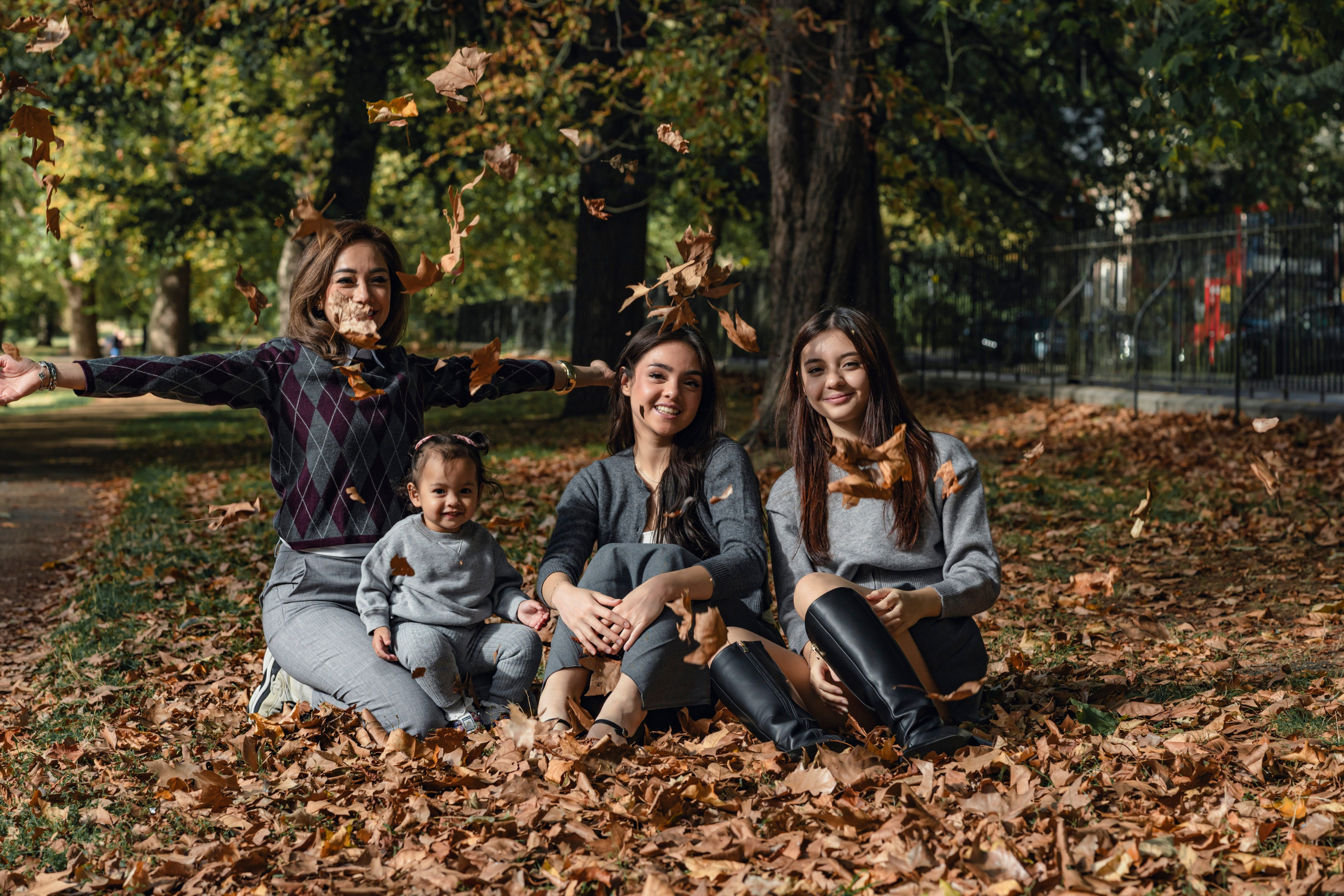 Family walk. Tonya Kyrylenko photographer in London