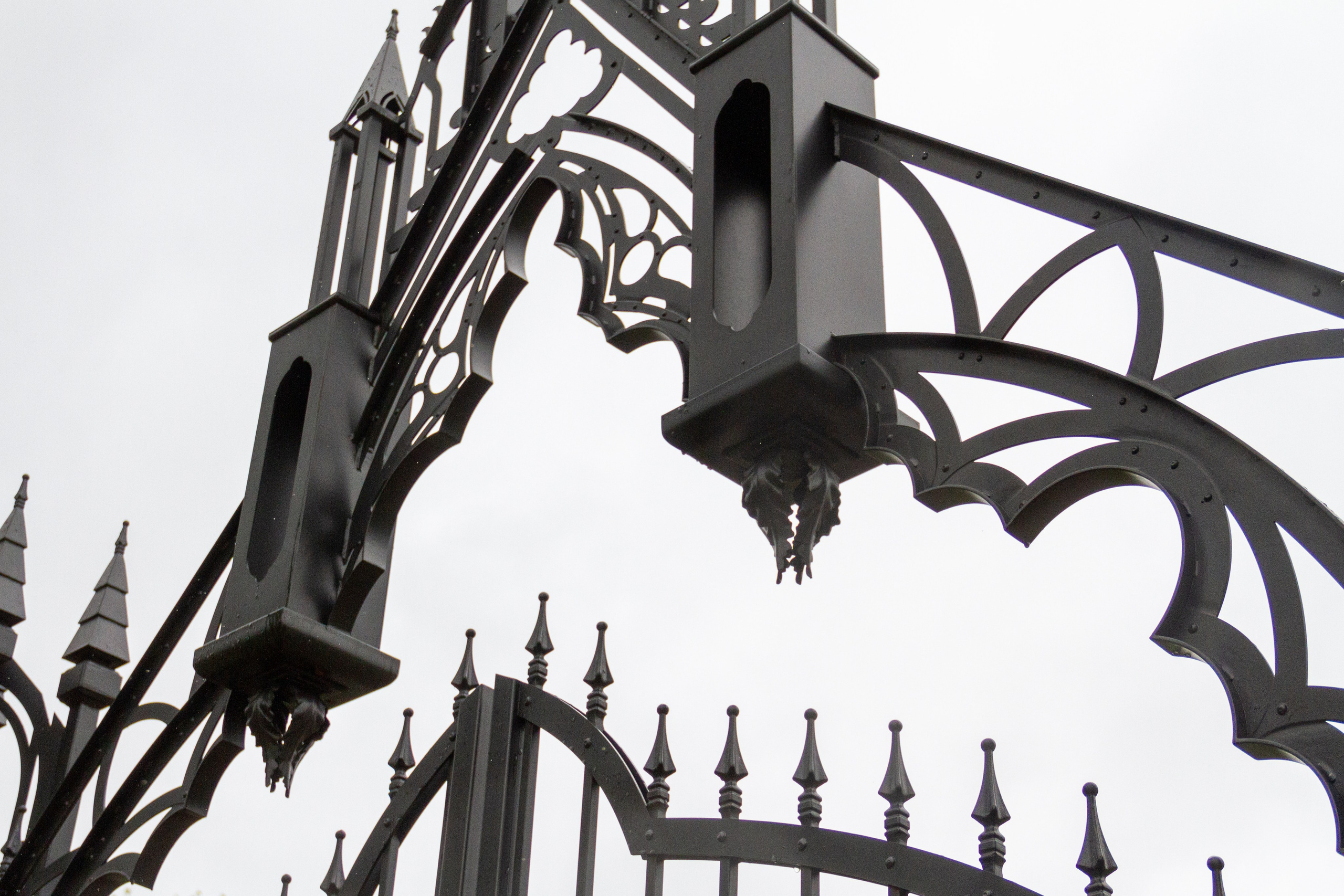 Парафія св.Казіміра, касцёл св.Піо ў Маладзечне. Скульптор кузнец Мария Тарлецкая