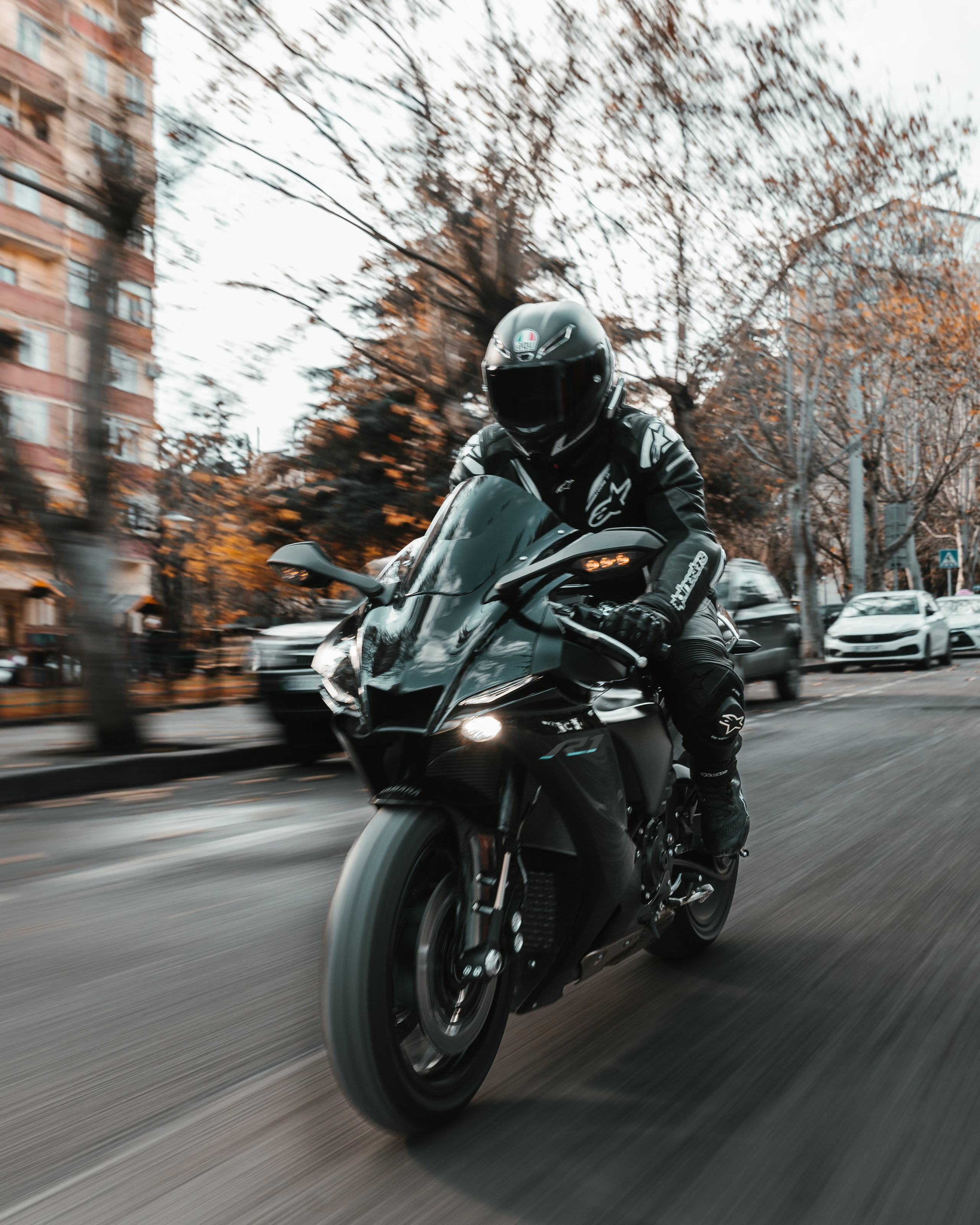 G E O R G E. Bspander