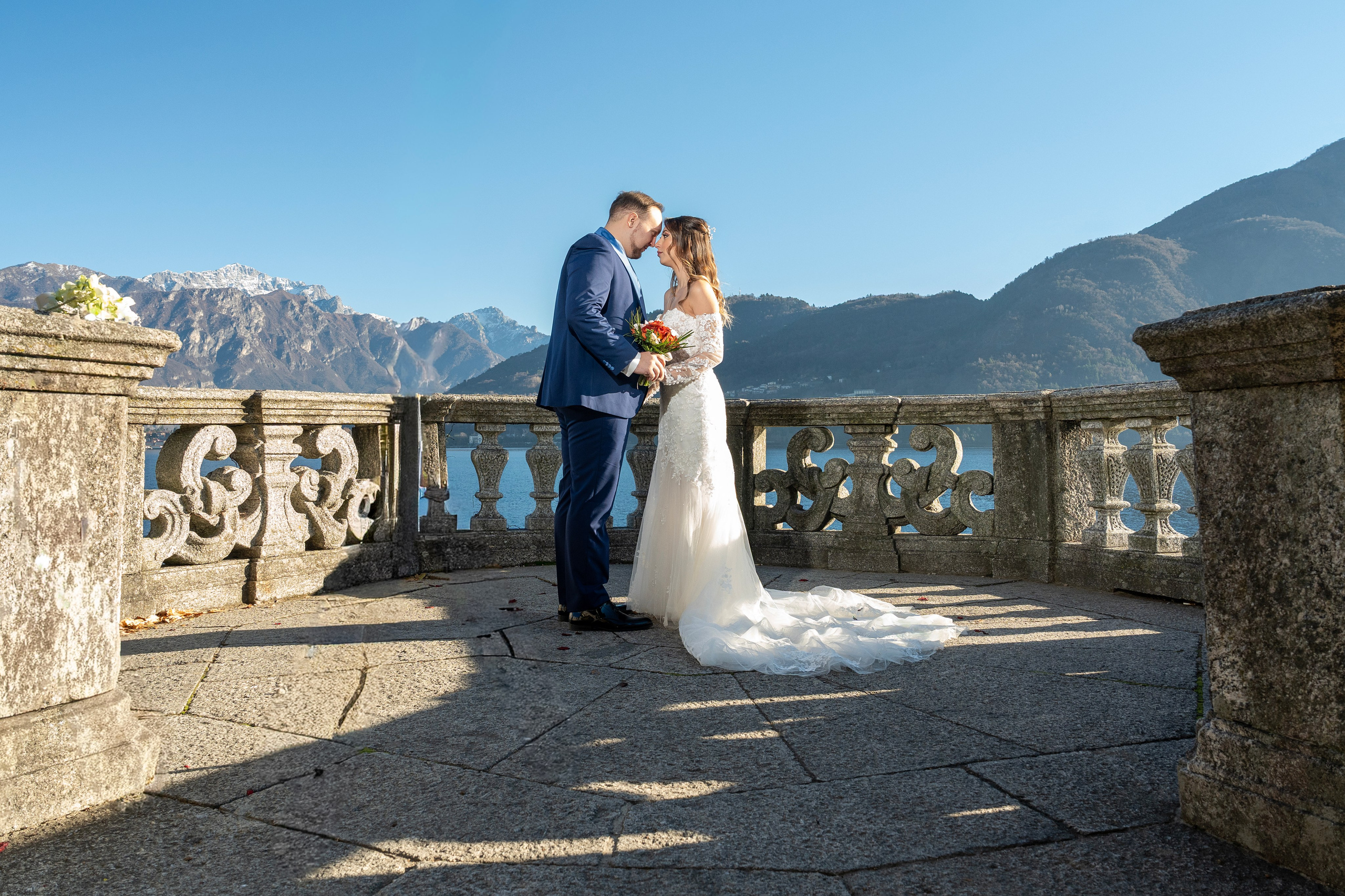 Olivelli Park Elopement on Lake Como. Fotografo matrimonio Lago di Como Ferrari Media Production