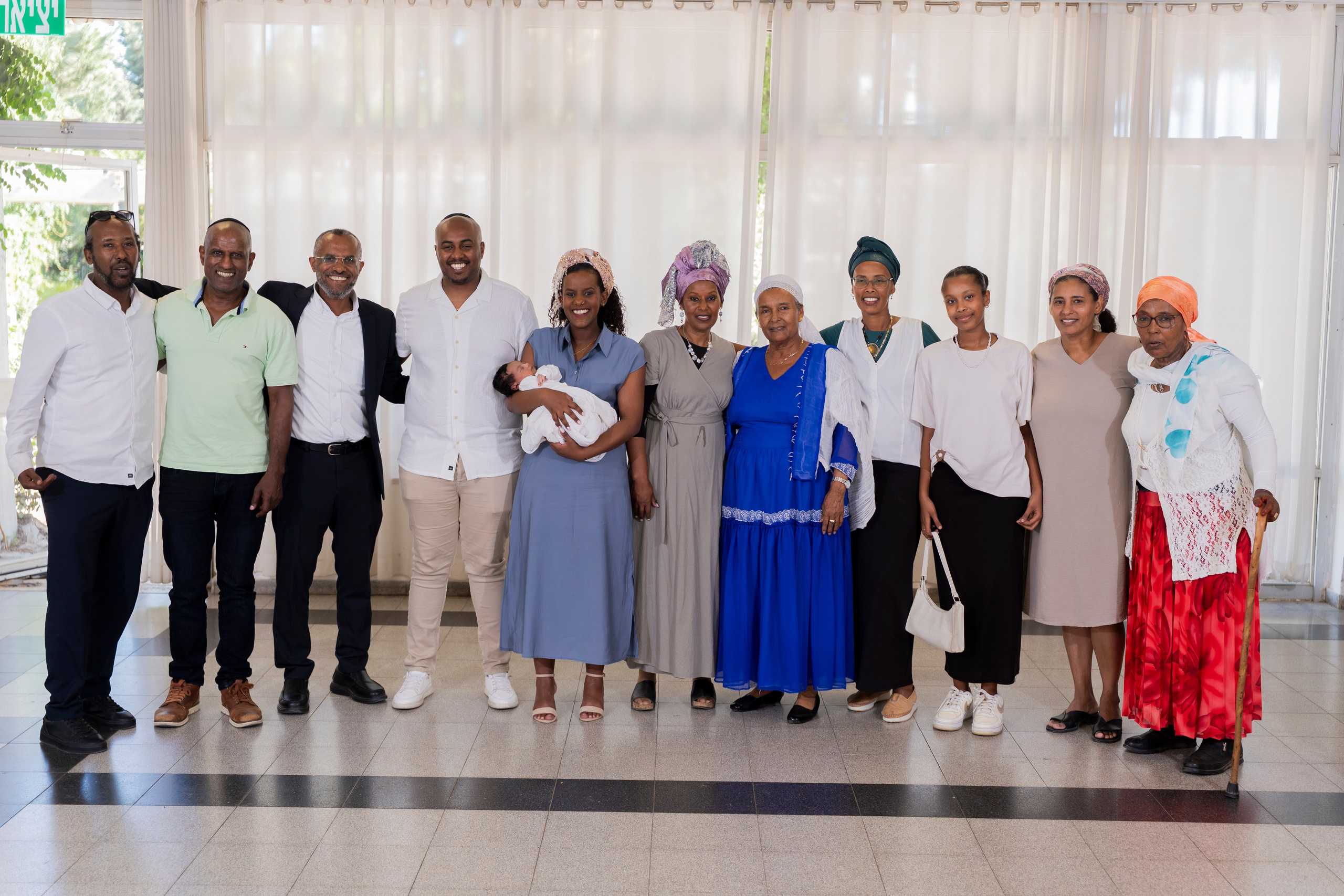 משפחת סלומון. יוסף מזרחי צילום חתונה, ברית וזוגיות. צלם מקצועי שאוהב להוציא אתכם הכי יפים ברגעים הכי מרגשים