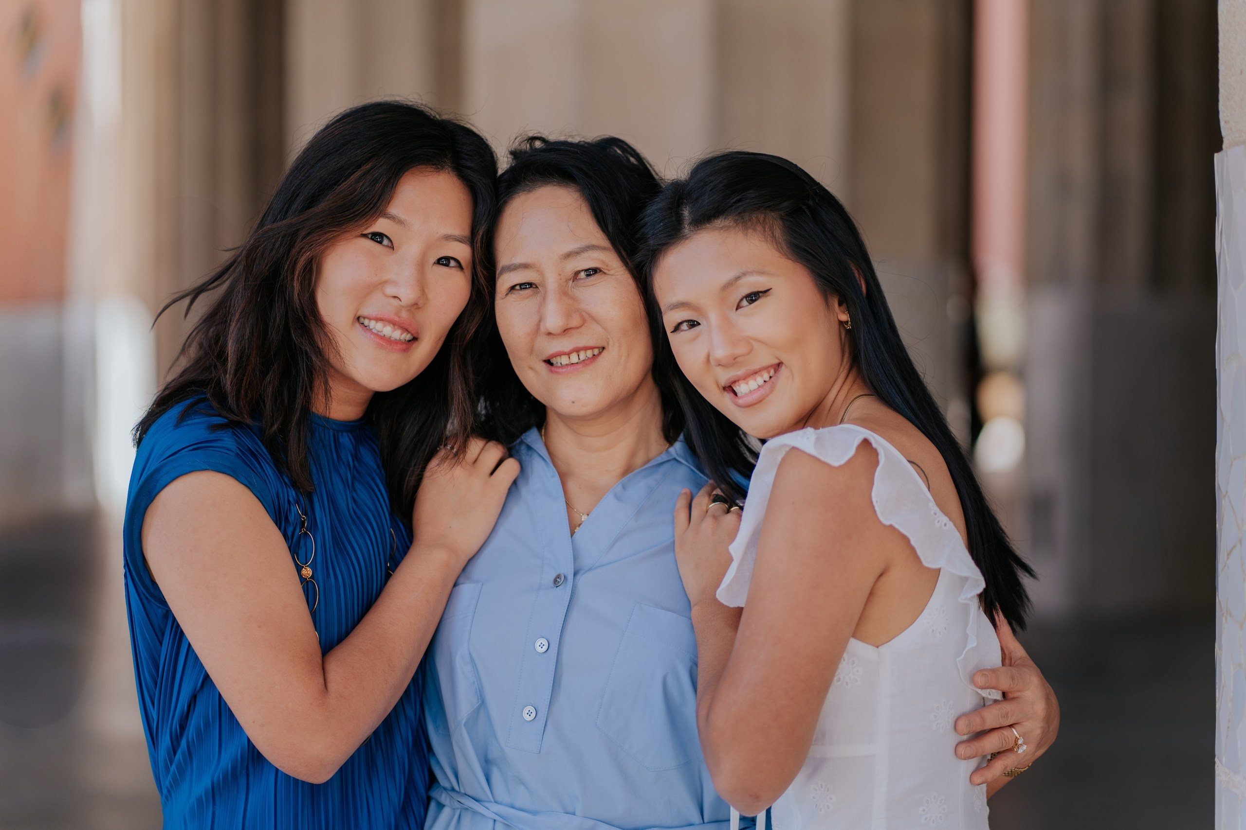 Dressing For A Family Photoshoot — Barcelona Family Photographer tips. DiaFoto — Wow Photographer in Barcelona | Premium Barcelona Photoshoot Experience