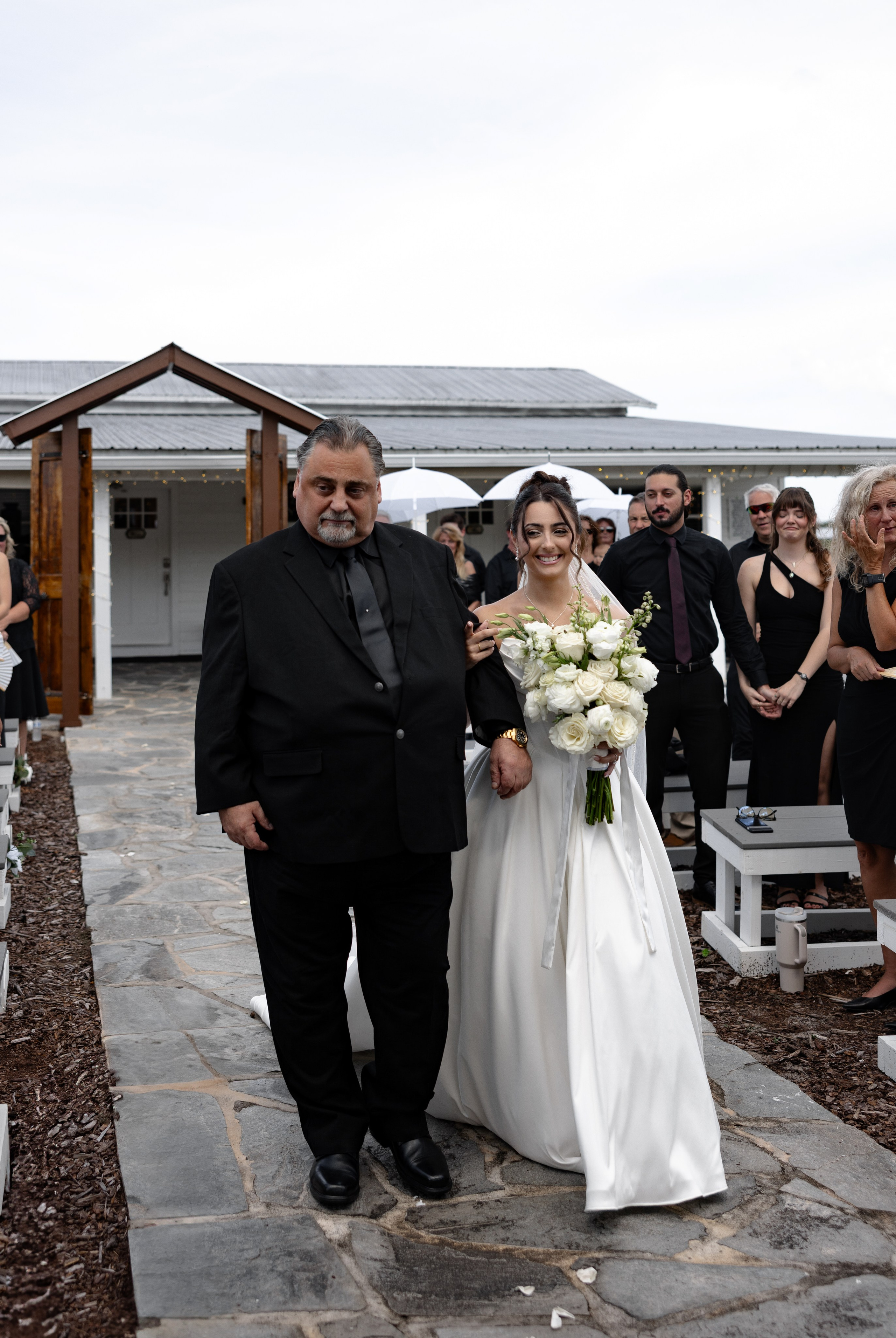 Alexsa and Robert. Ever After Farm Peach. Photographer Anastasia Nagibina