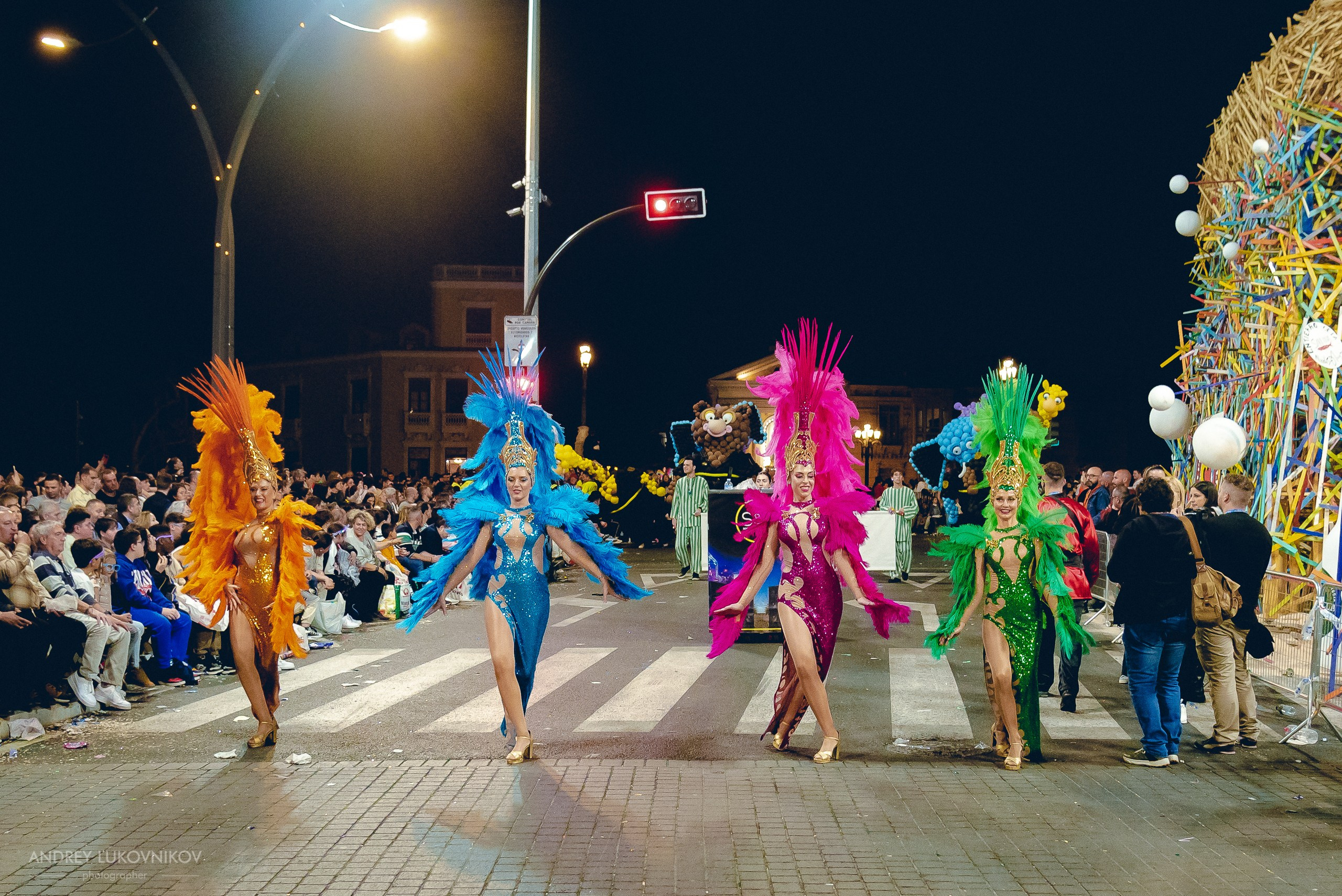 Photo report from the night carnival in Murcia | Reportage photographer Andrey Lukovnikov