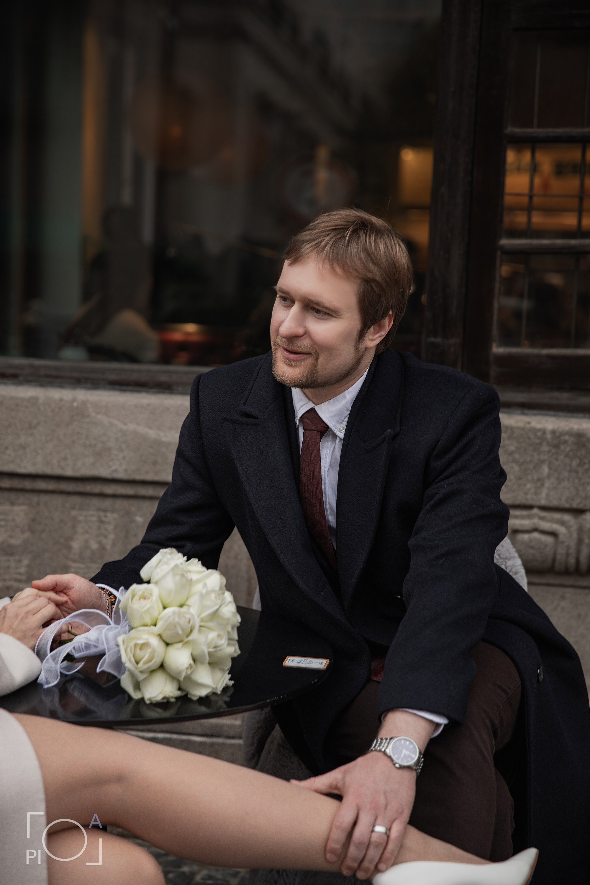 Свадебная фотосессия с консульской подписью в консульстве. Фотограф в Шанхае — Лола Пидлуская