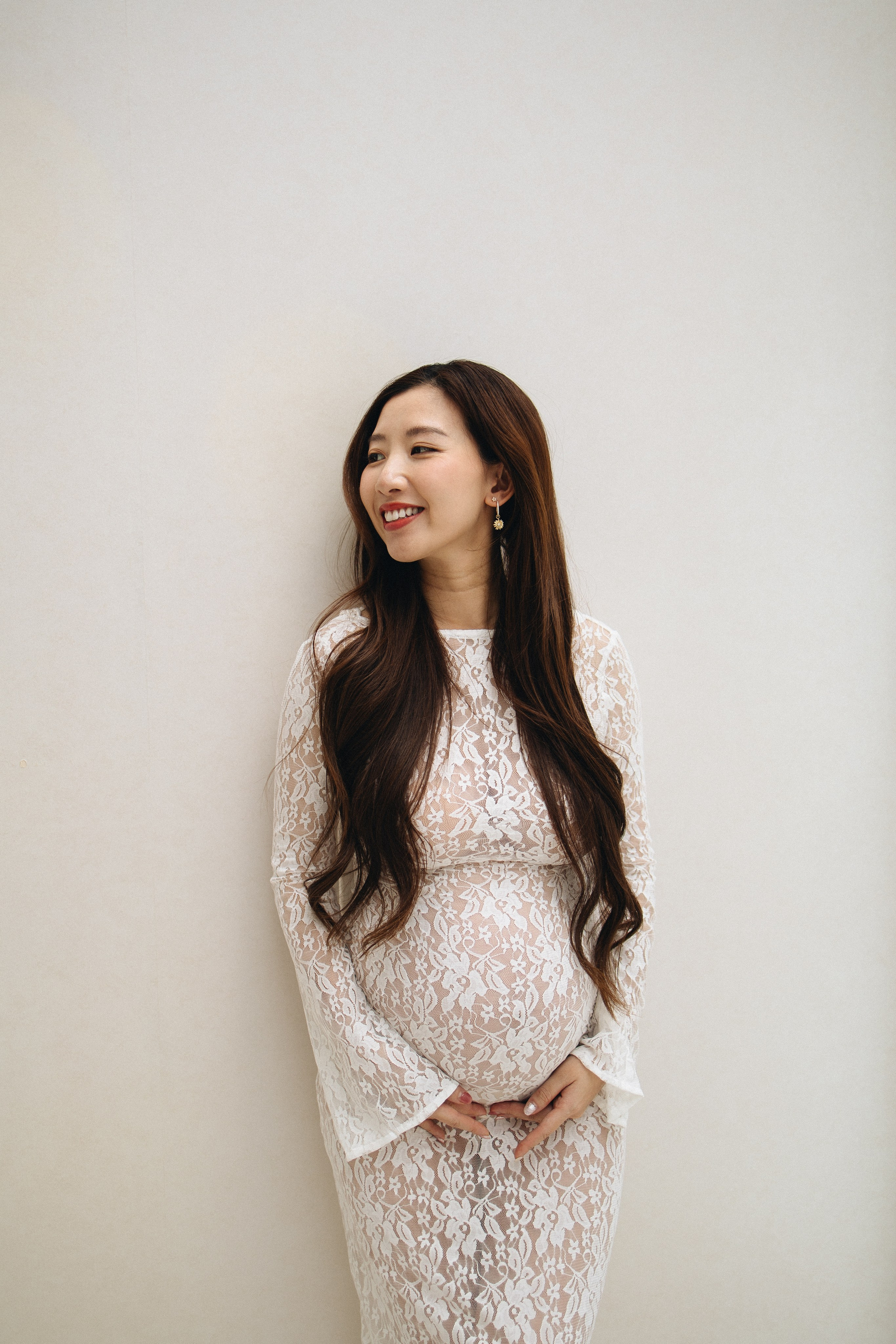 The Sweetest Anticipation. Family and wedding photographer in Bangkok, Thailand