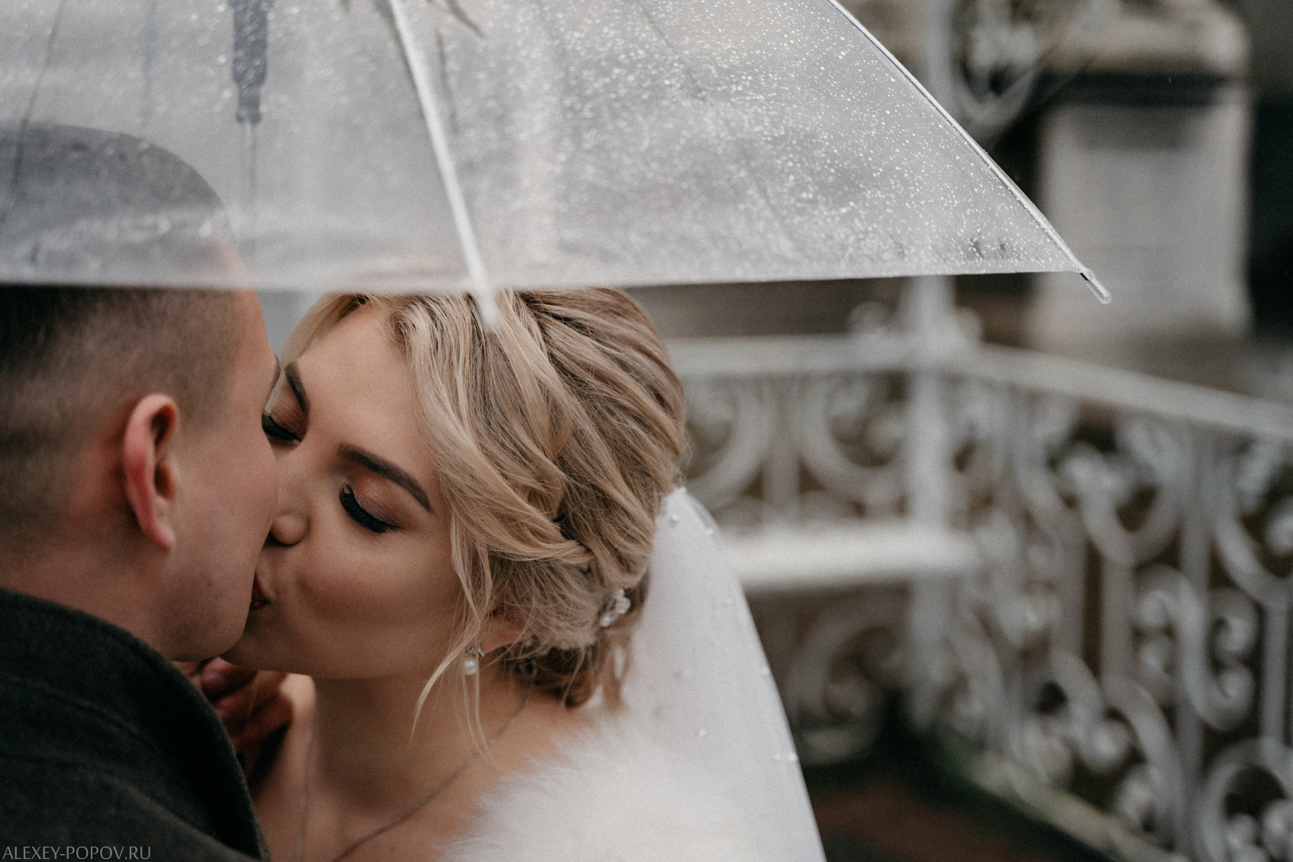 Дождь — не помеха! Атмосферная свадьба в Крыму. Свадебный и семейный фотограф Алексей Попов. Штутгарт, Германия