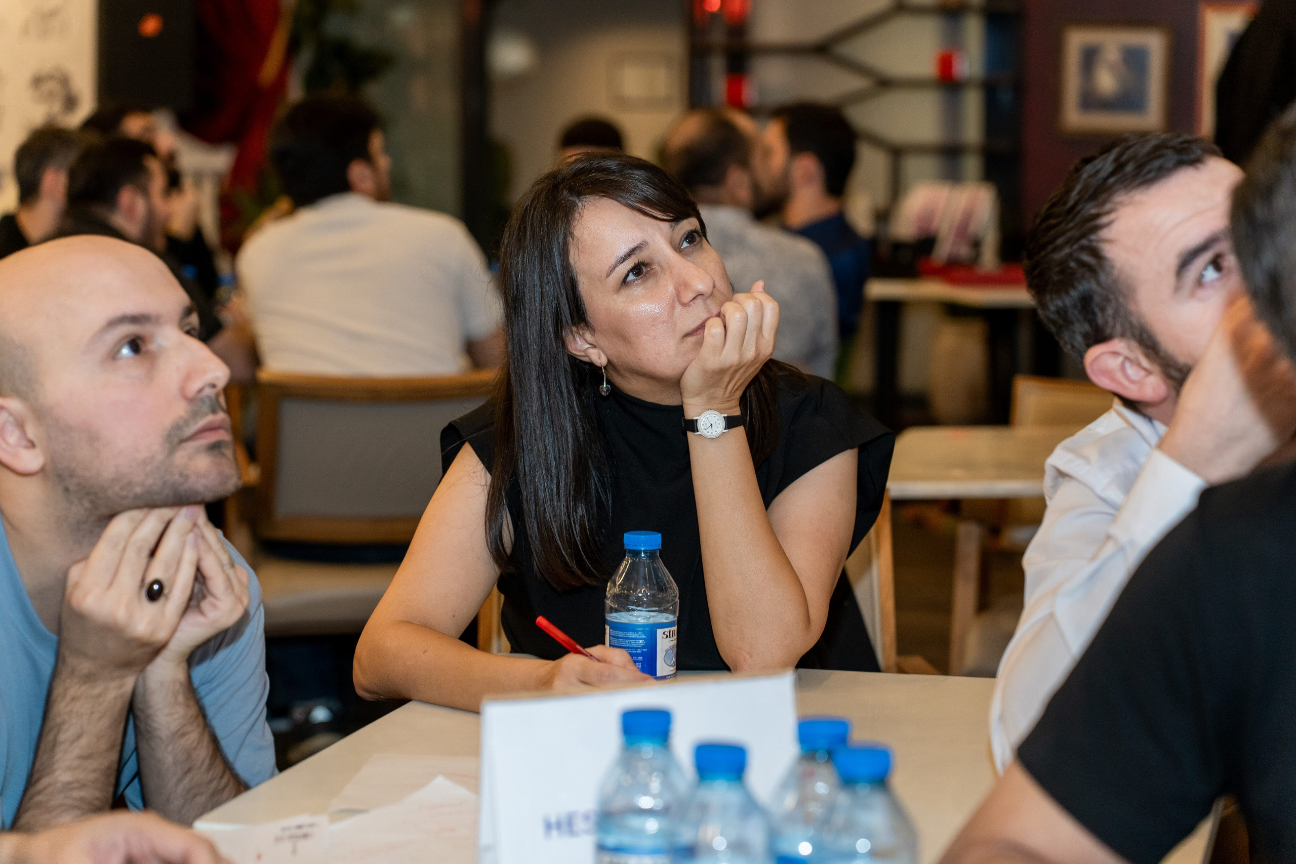 Azəronline şirkətinin əməkdaşlarının “Nə? Harada? Nə zaman?” oyunu. Fotoqraf Vəli Məmmədov