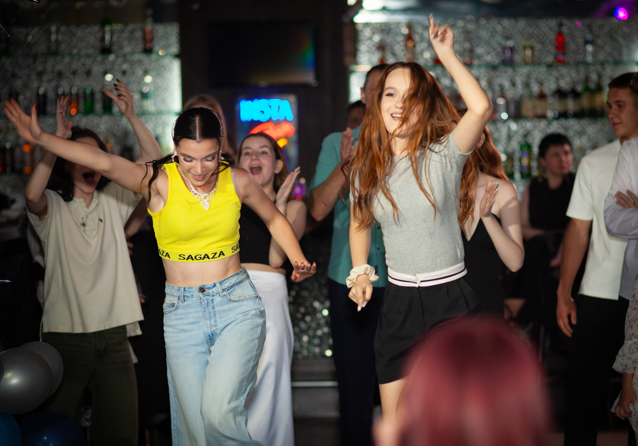 Пример фотосессии последний звонок и выпускной 11А, все в куче по очереди