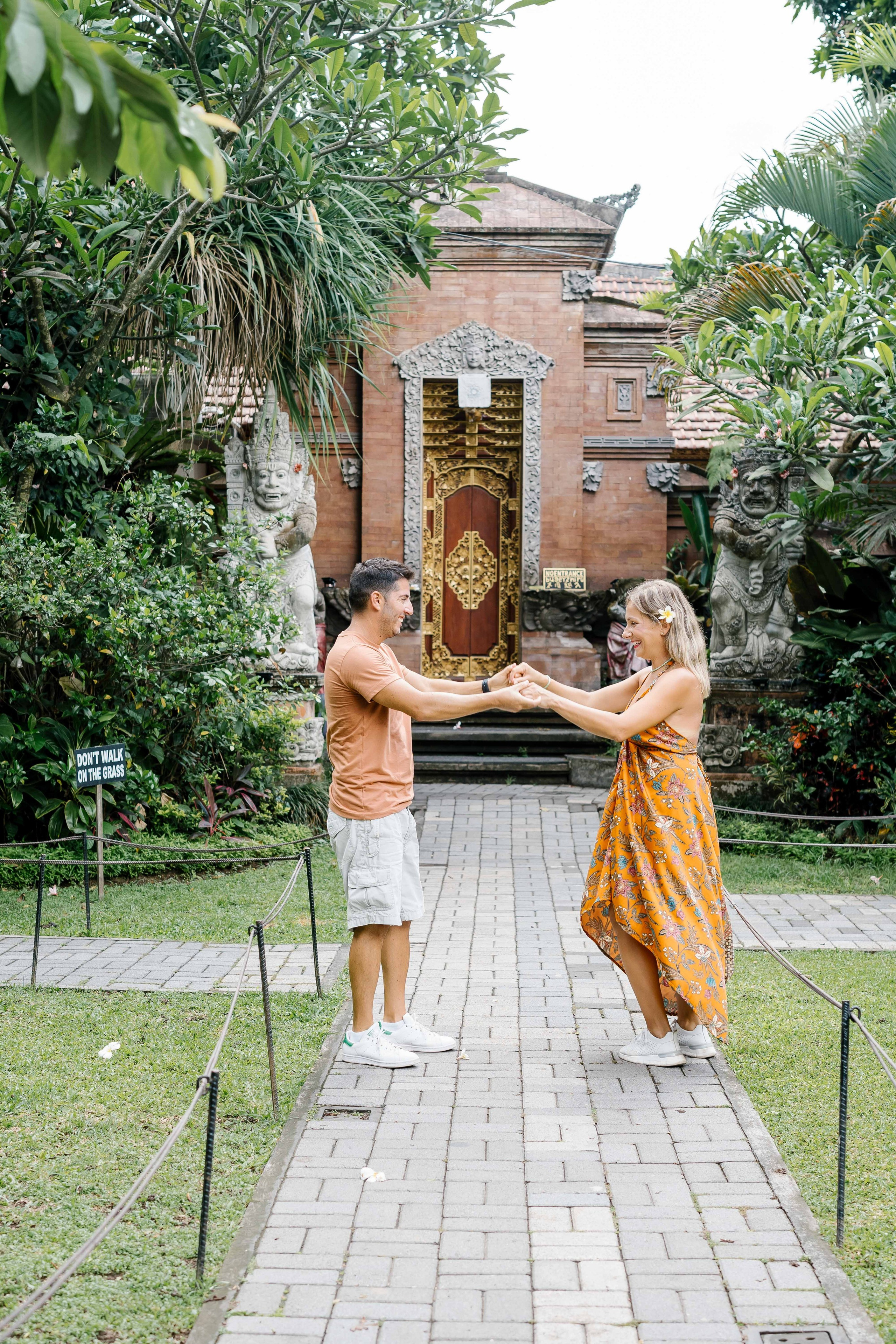 Honeymoon Photoshoot in bali. Female Photographer in Bali