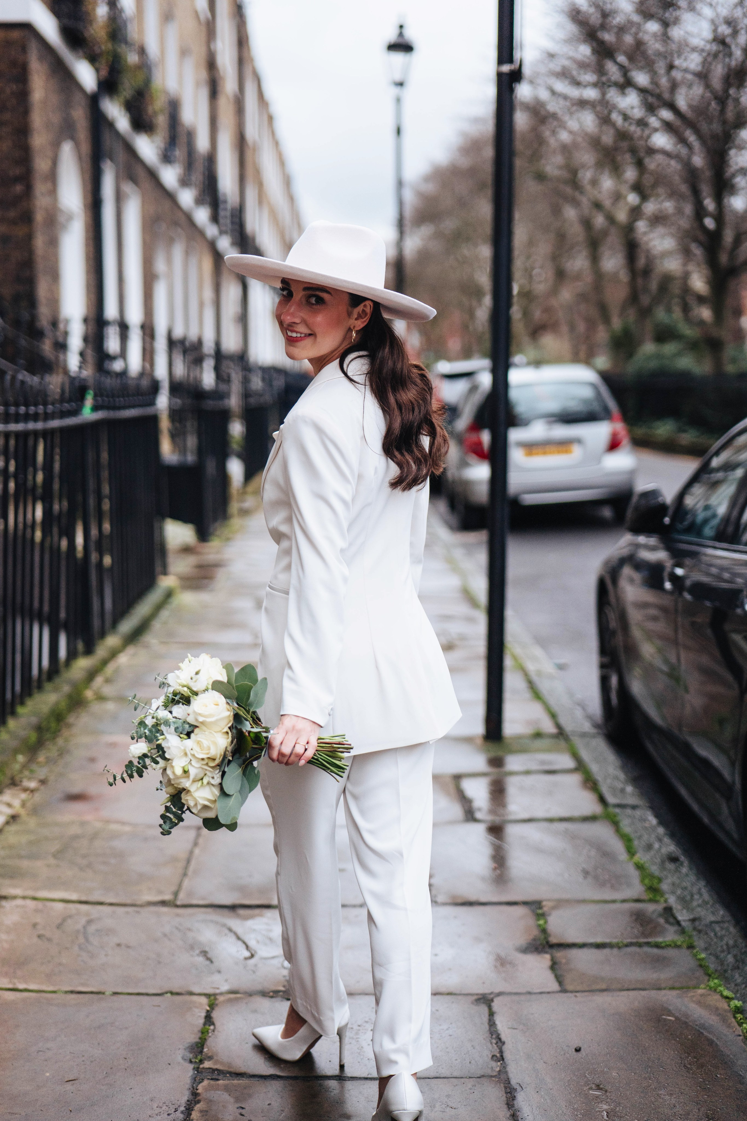 Stylish wedding in Islington, near Church close to Islington town hall