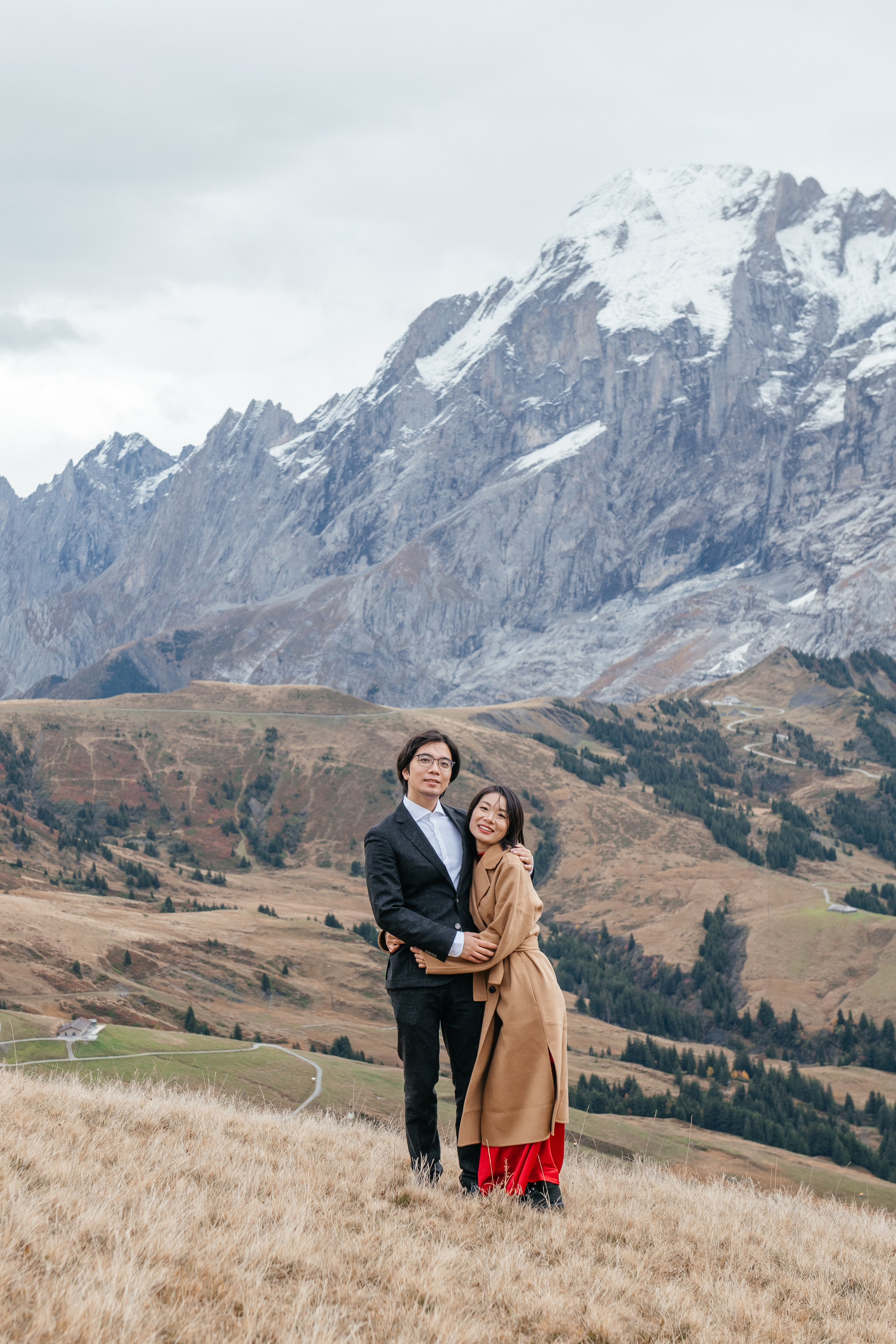 Kaiwen & Xiaoming Grindelwald, Switzerland. I am Elena Altendorfer. Wedding photographer in Zurich and Switzerland