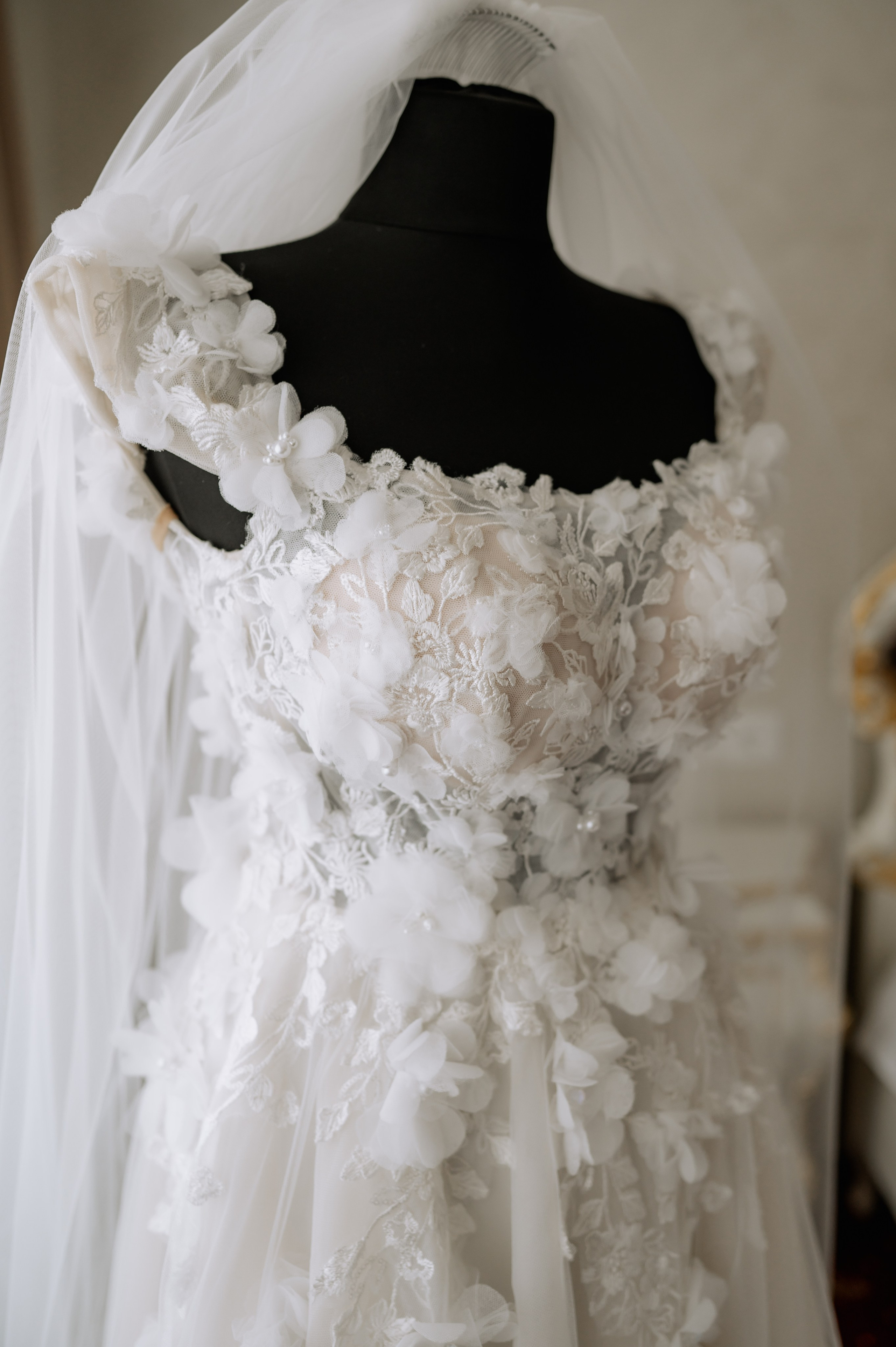 Nunta la Hotel Capitol Iasi. Proud Vision Weddings | Wedding Photography & Film — Servicii profesionale Foto Video Nunta Iasi