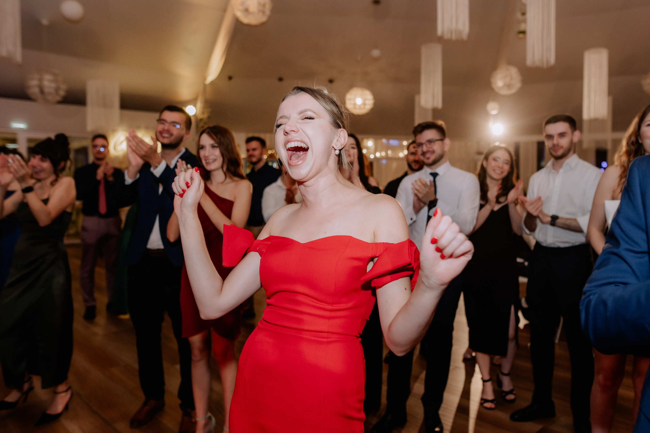 Madalina + Cosmin | Wedding day. Proud Vision Weddings | Wedding Photography & Film — Servicii profesionale Foto Video Nunta Iasi