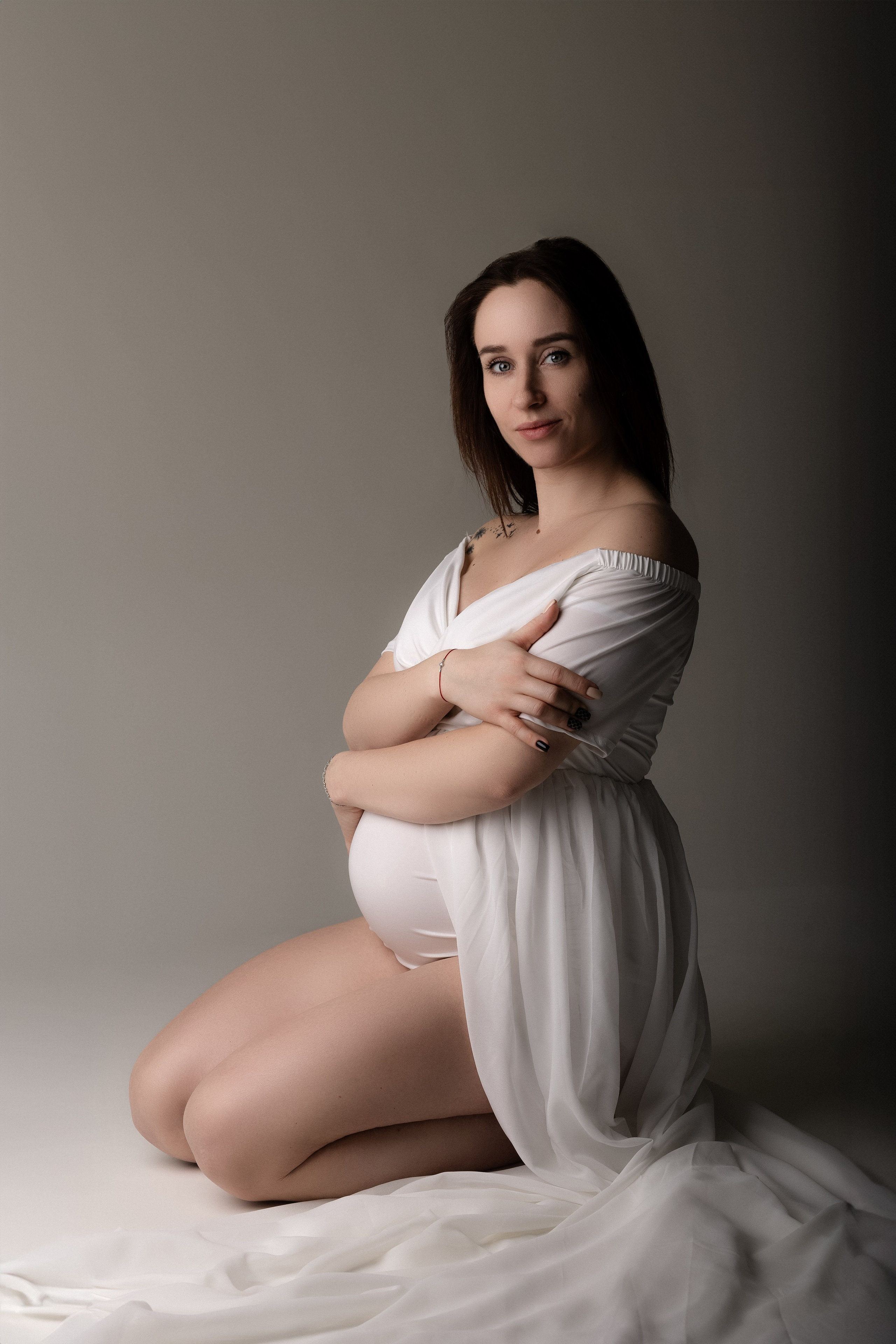 Laukimo (nėščiosios) fotosesija Marijampolėje, fotostudijoje