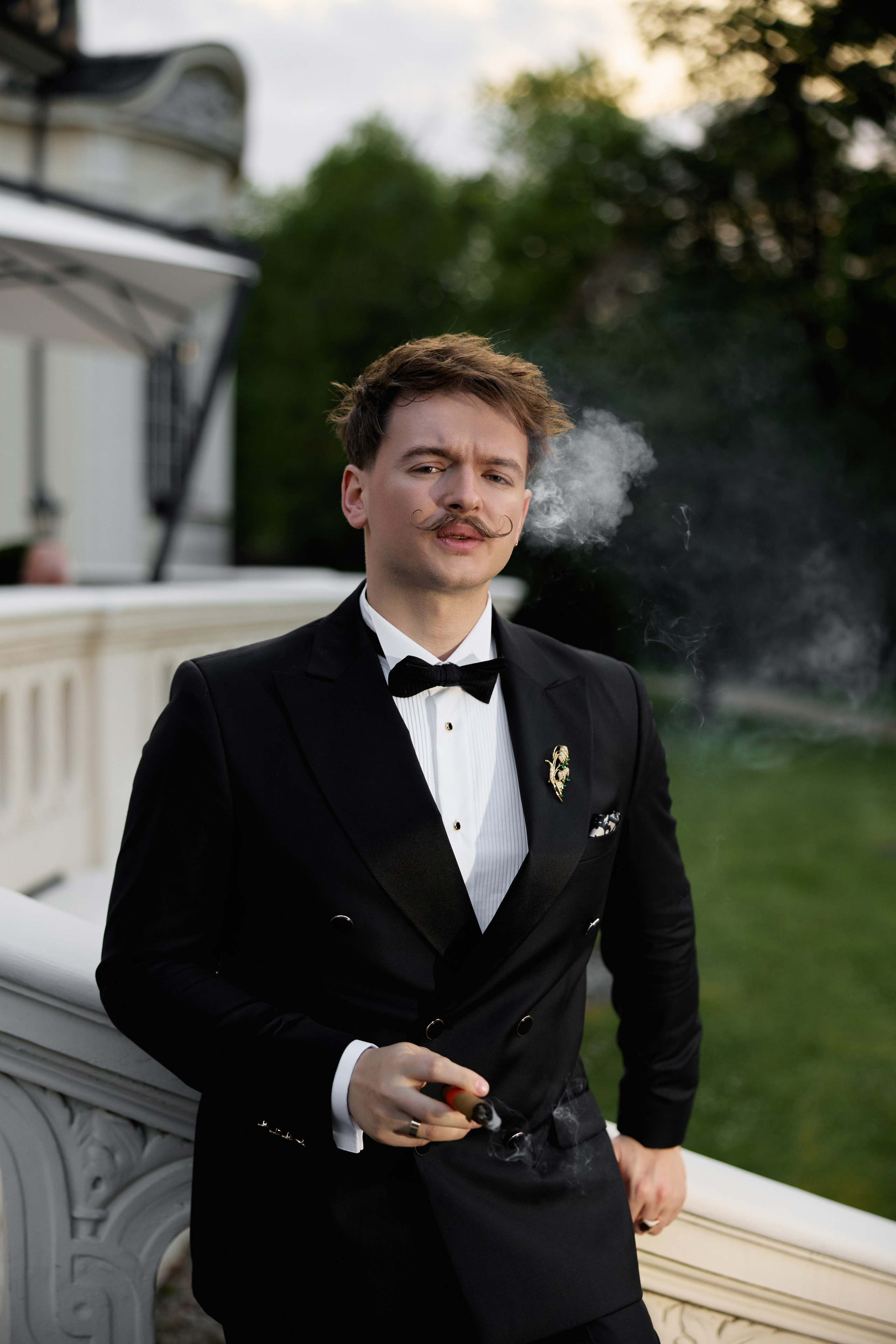 Wiktoria & Kacper. Pałac Goetz. Fotograf ślubny i rodzinny w Krakowie Yana Klymova