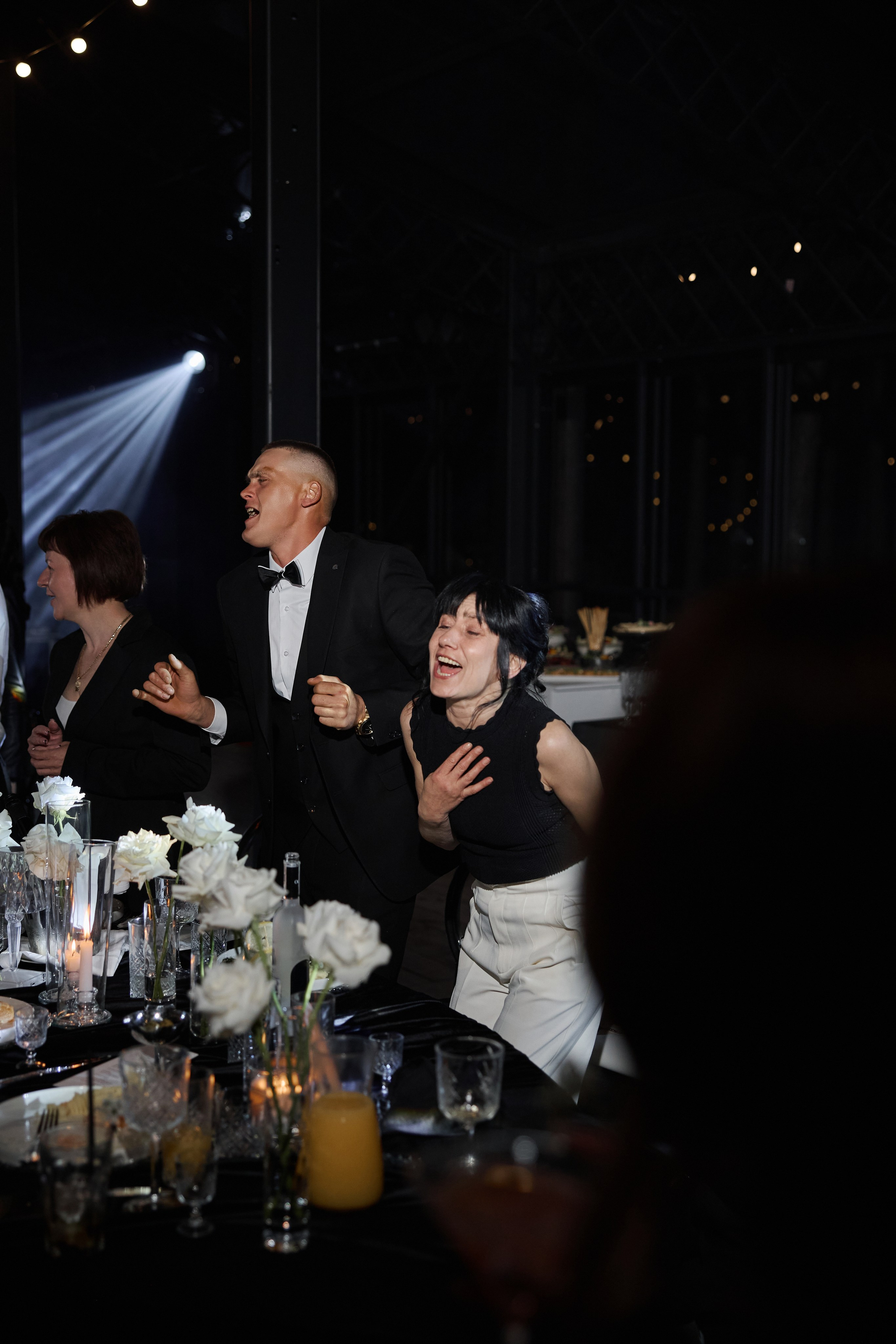 Natalia & Roman. Dworek przy lesie. Fotograf ślubny i rodzinny w Krakowie Yana Klymova