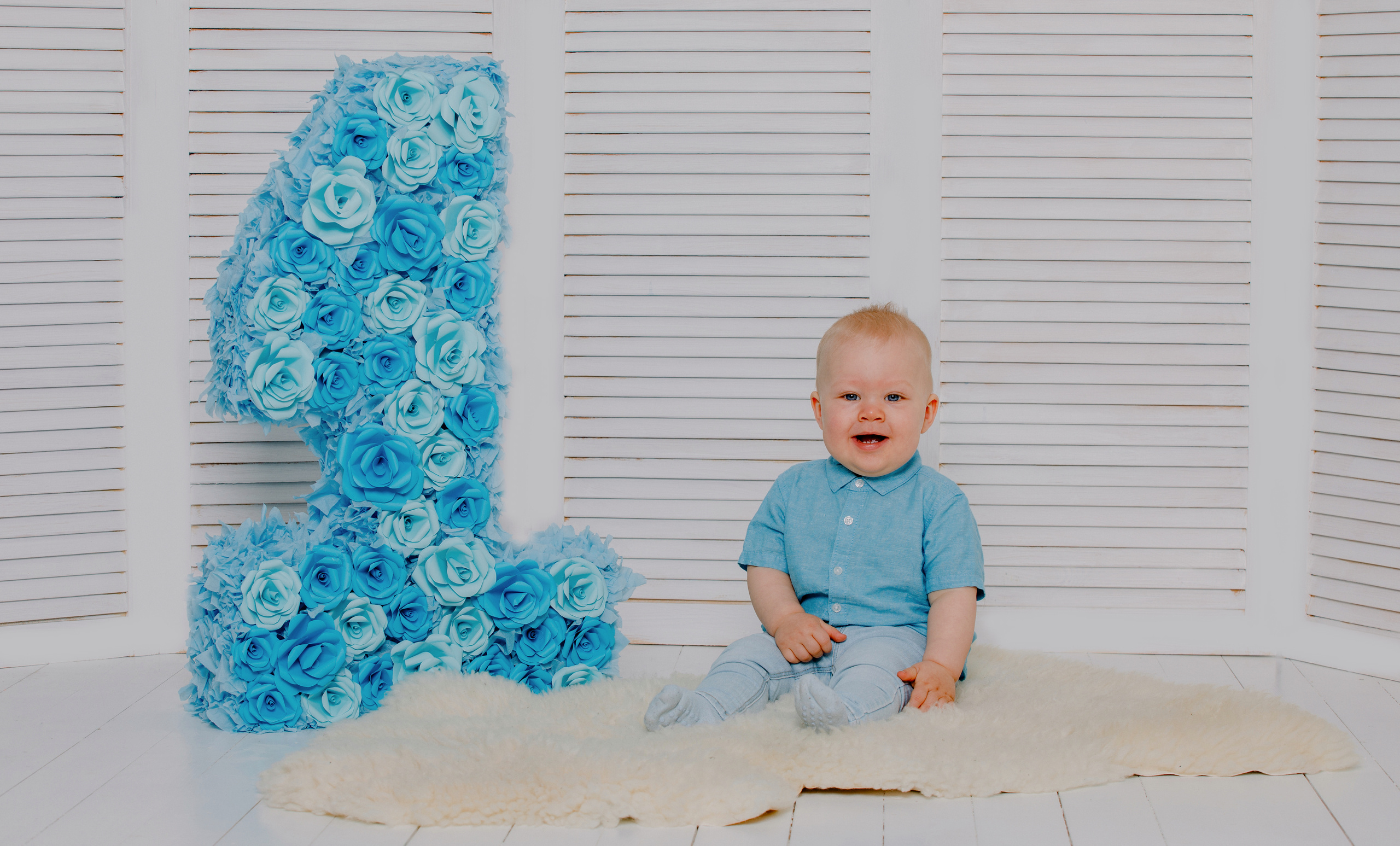 Cake smash 🎂. Jkurm Photography — Rovaniemi, Finland and Tartu, Estonia