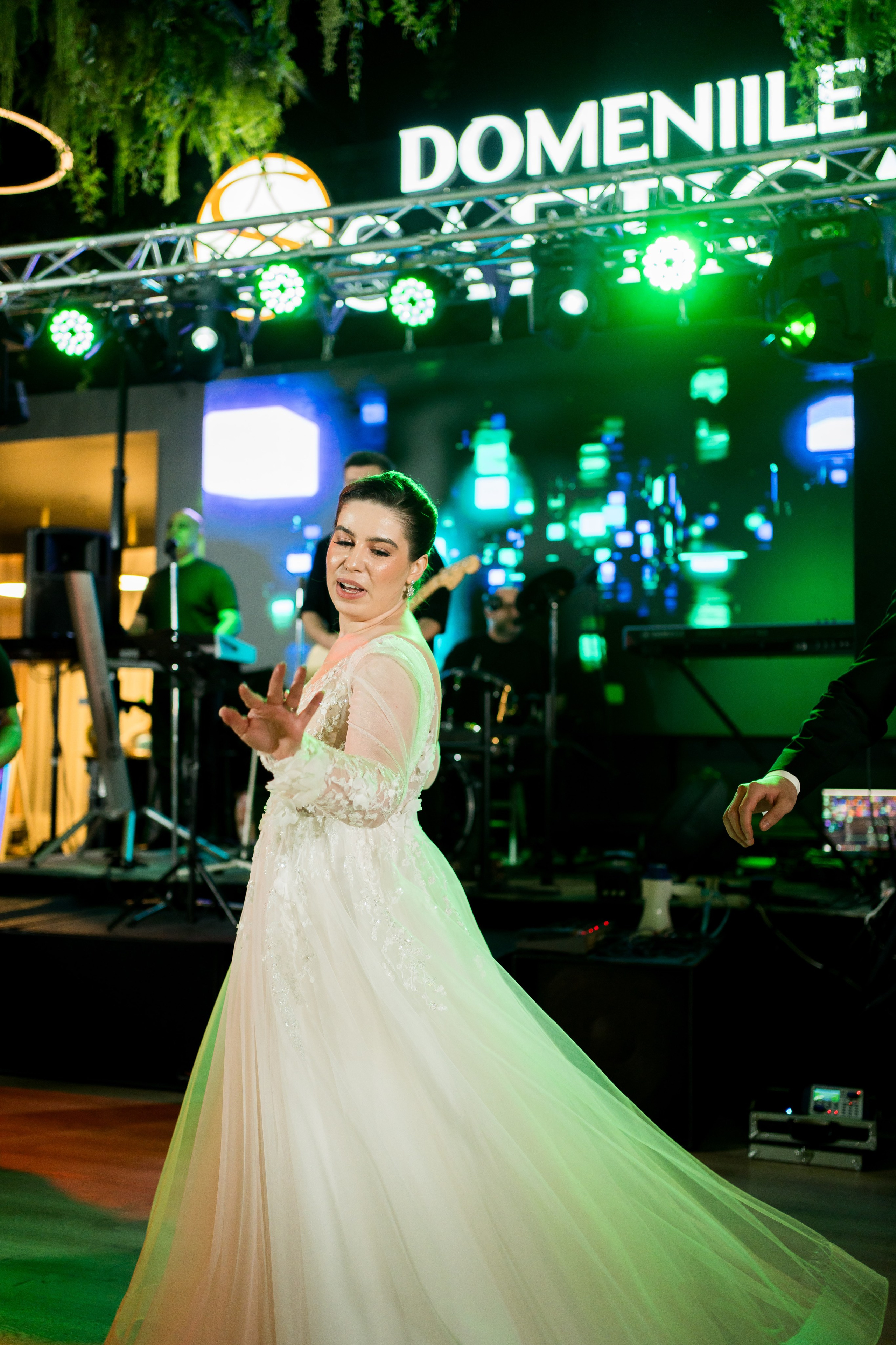 PARTY. Gabriel Florea — Fotograf nuntă București