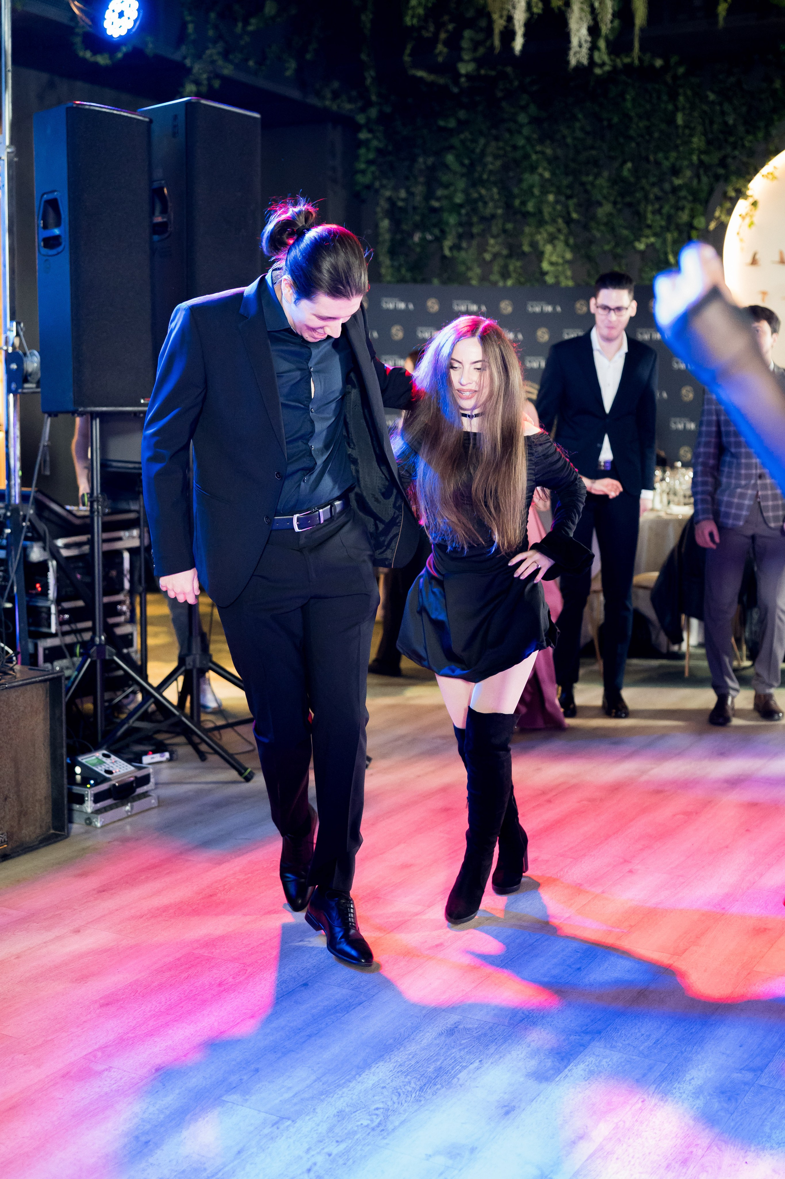 PARTY. Gabriel Florea — Fotograf nuntă București