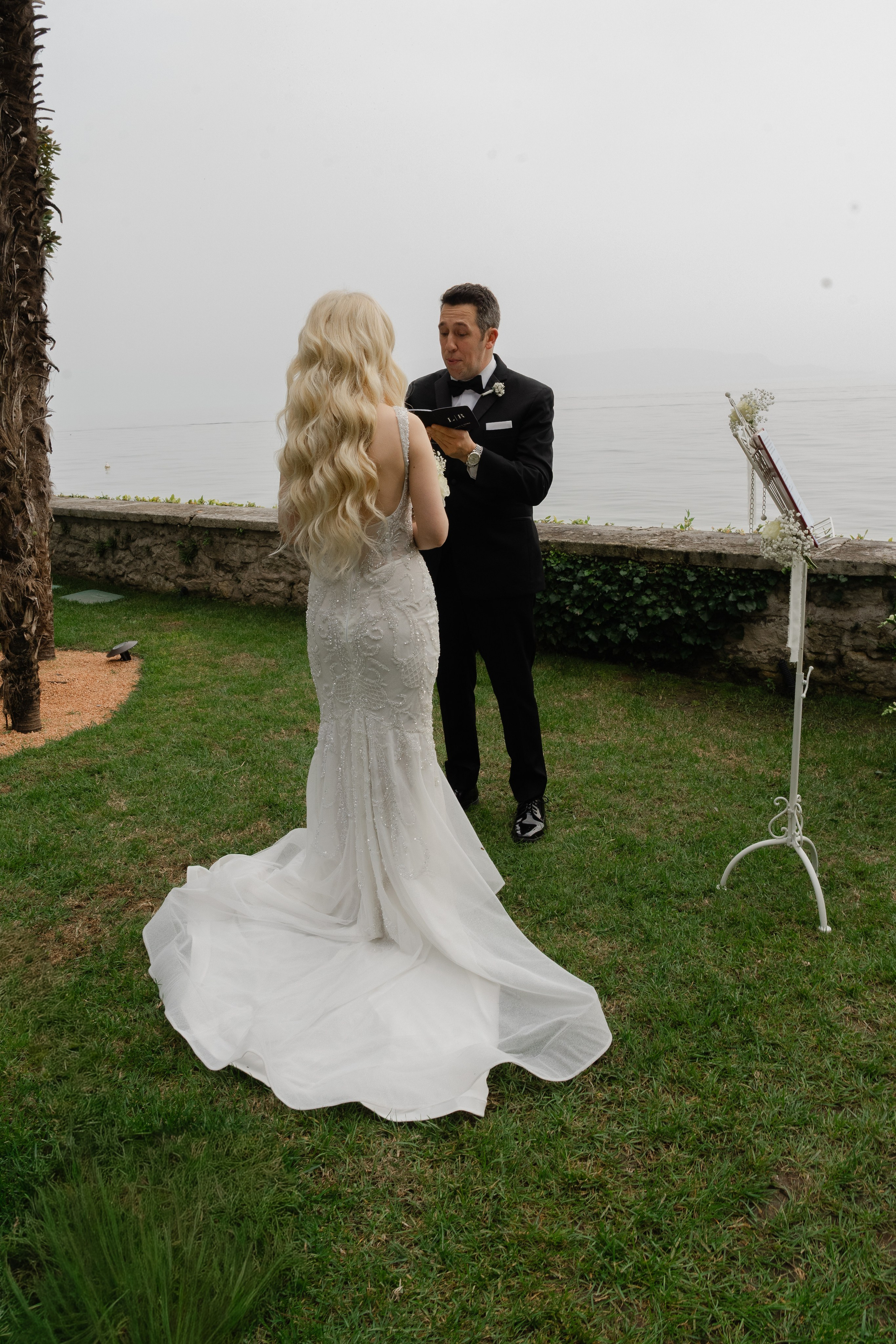 LINDSEY AND ROBERT _LAKE GARDA. PHOTOGRAPHER IN ITALY