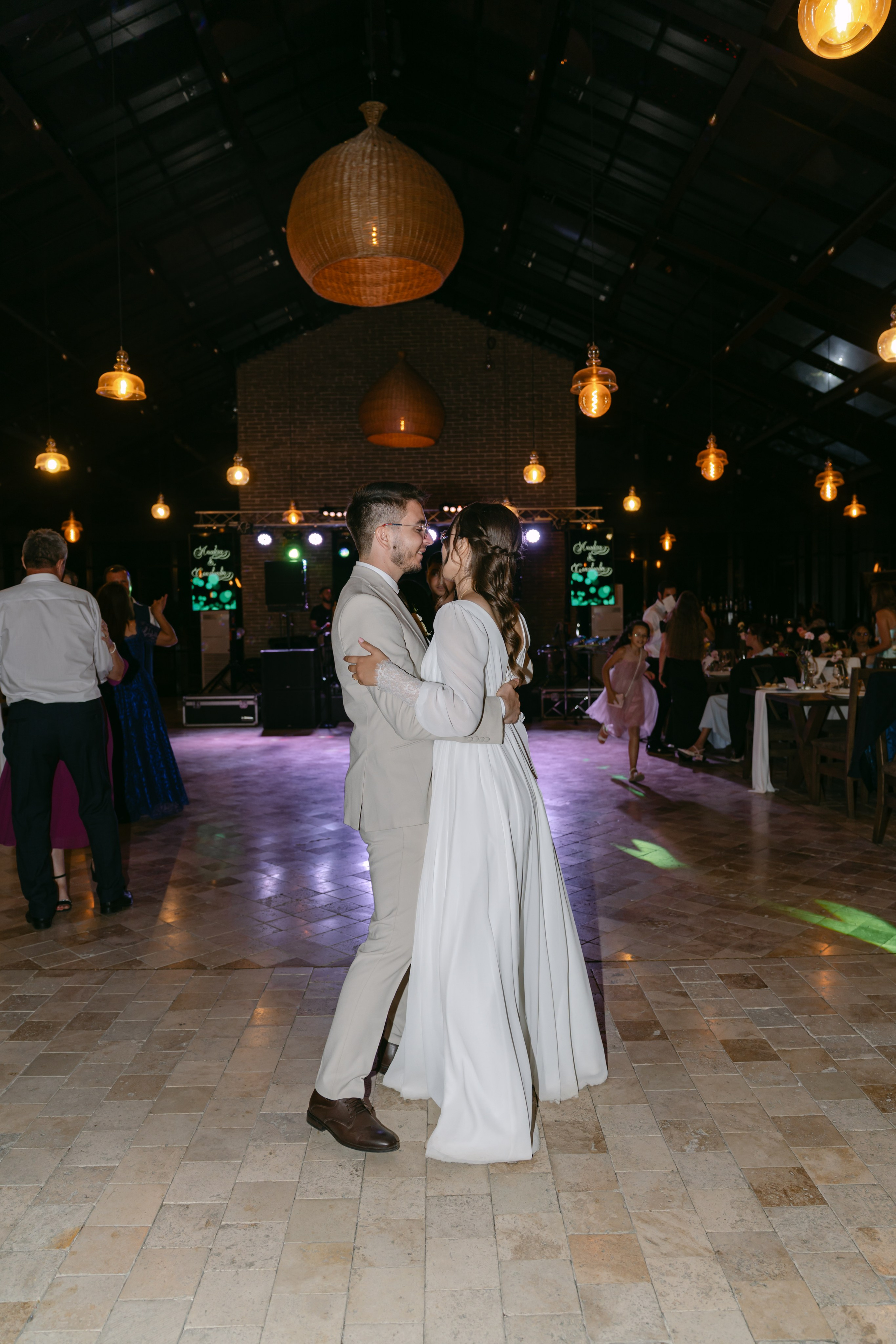 Analisa | Constantin. Gabrielacojocariu.com