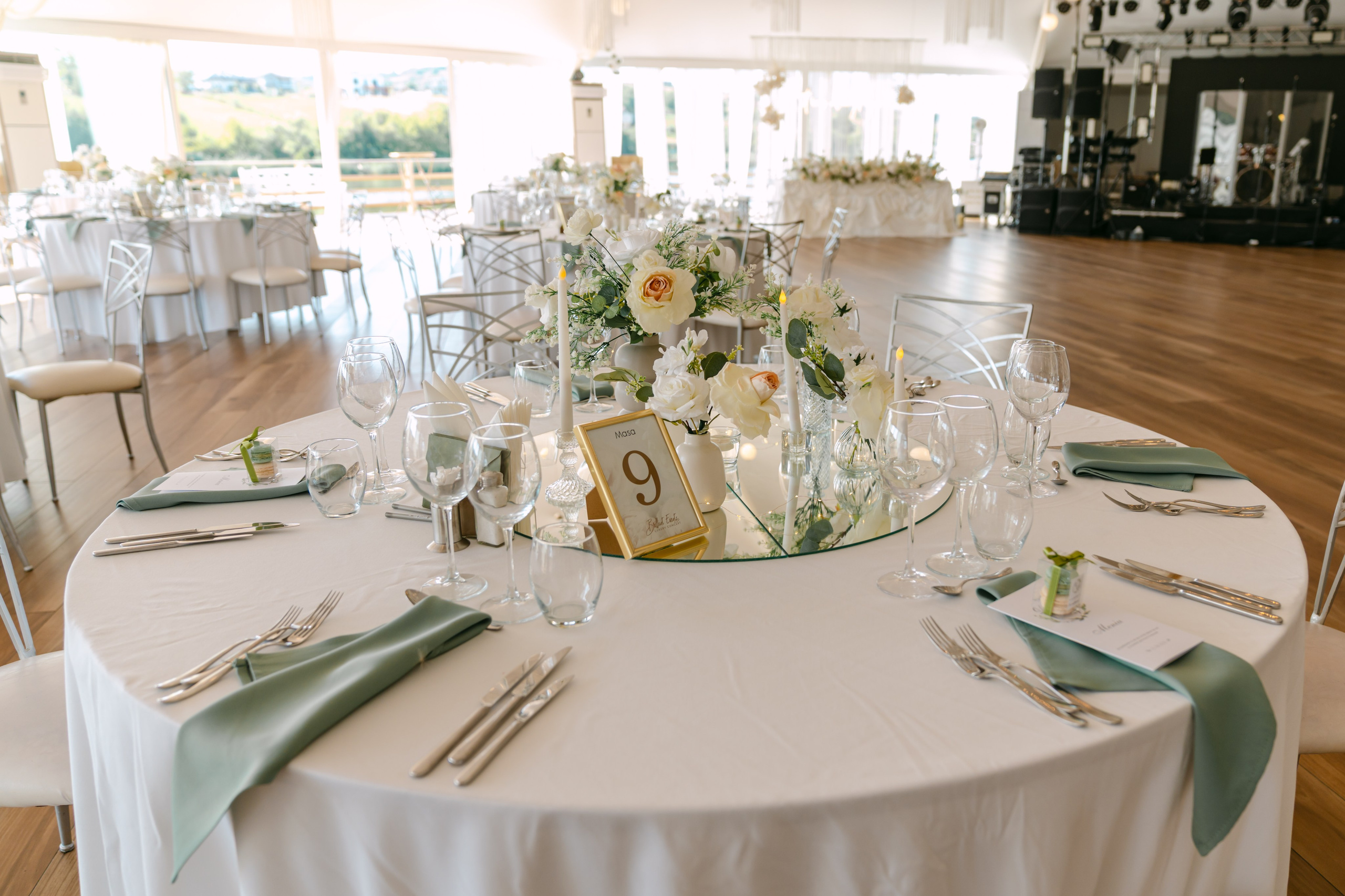 Gabriela & Dragos. Gabrielacojocariu.com