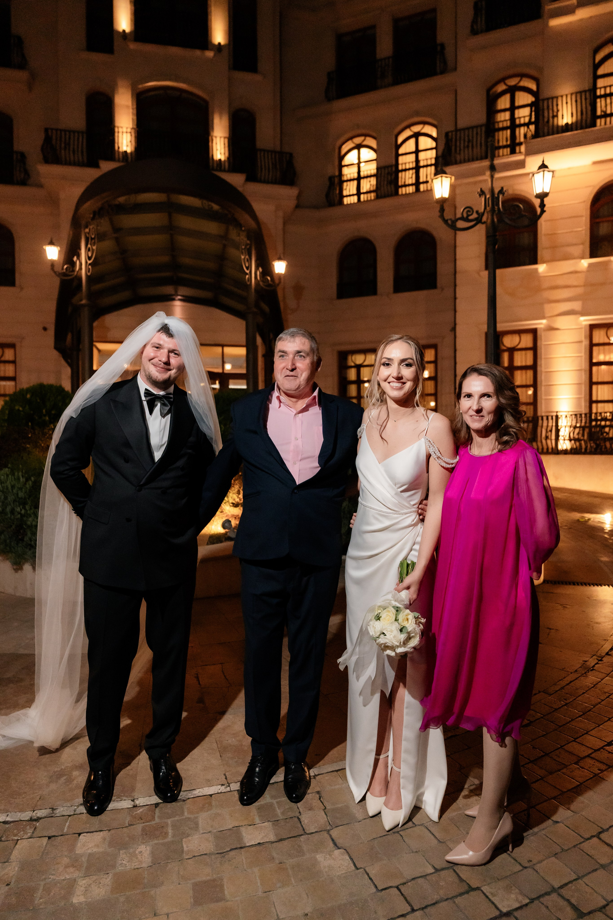 Madisson & Alex. Destination Wedding Photographer Alex Pasarelu