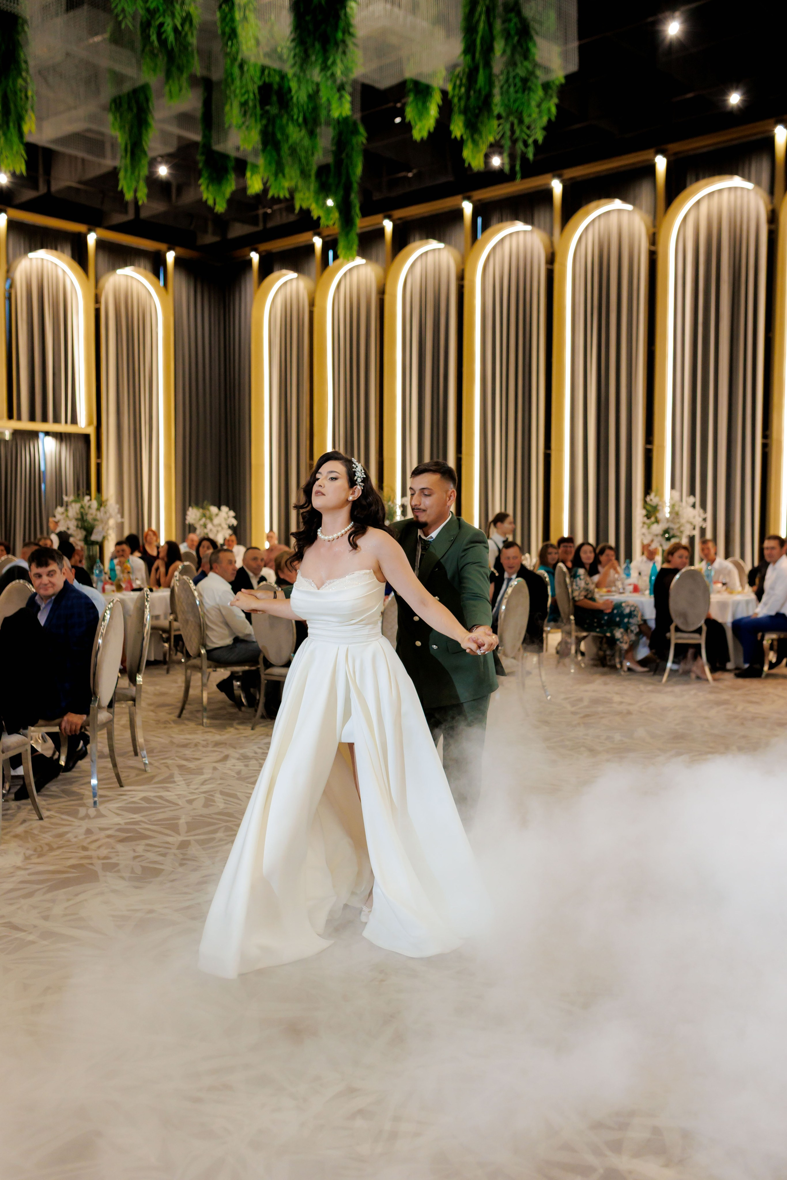 Nunta Nicoleta & Răzvan | Fotografie & Videografie Profesională. Servicii foto-video profesionale, pentru momente de neuitat