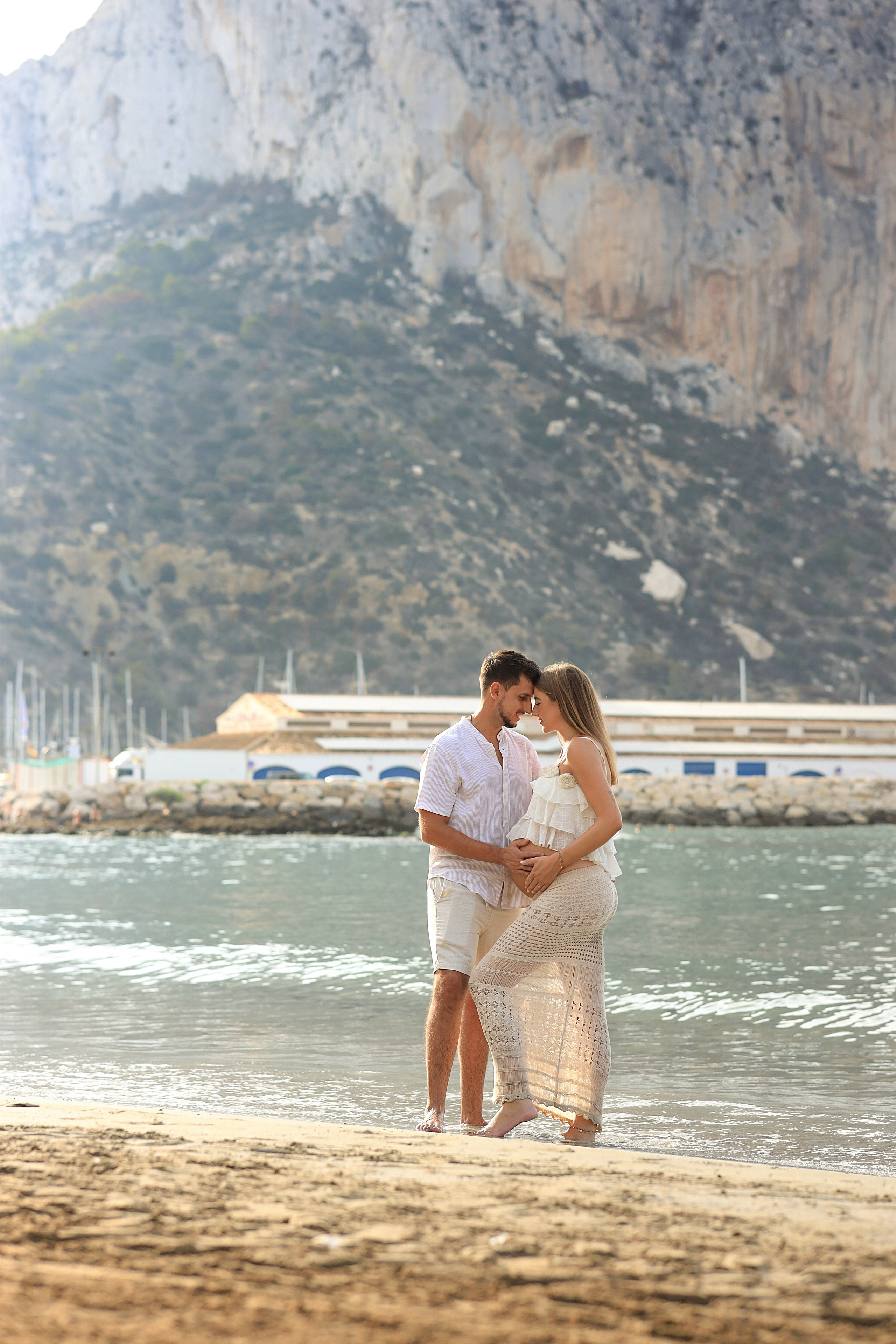 Maternity photoshoot. Wedding and family photographer in Altea, Valencia, Alicante, Benidorm