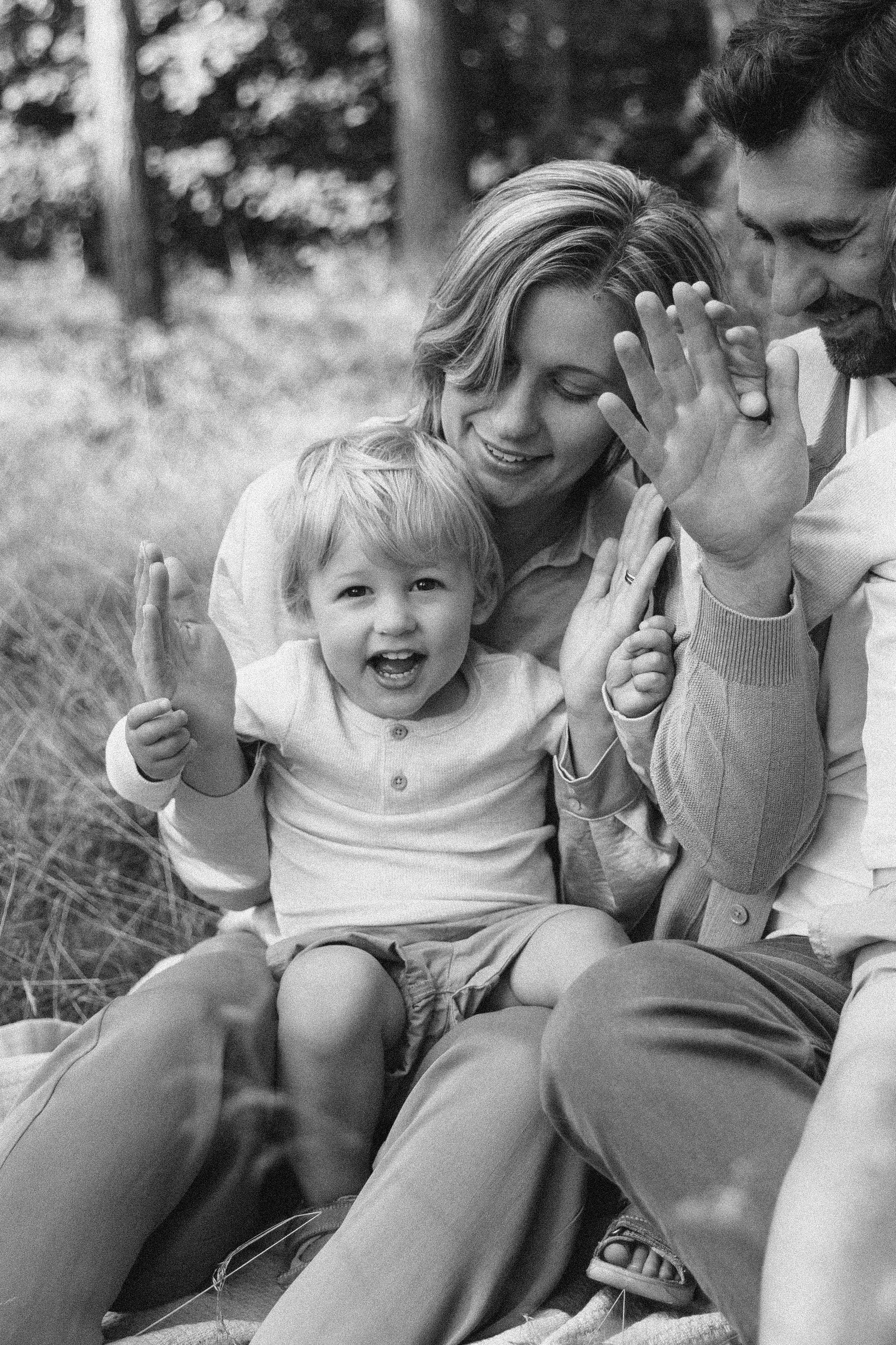 Семья из четырех, фотосессия в лесу. True self