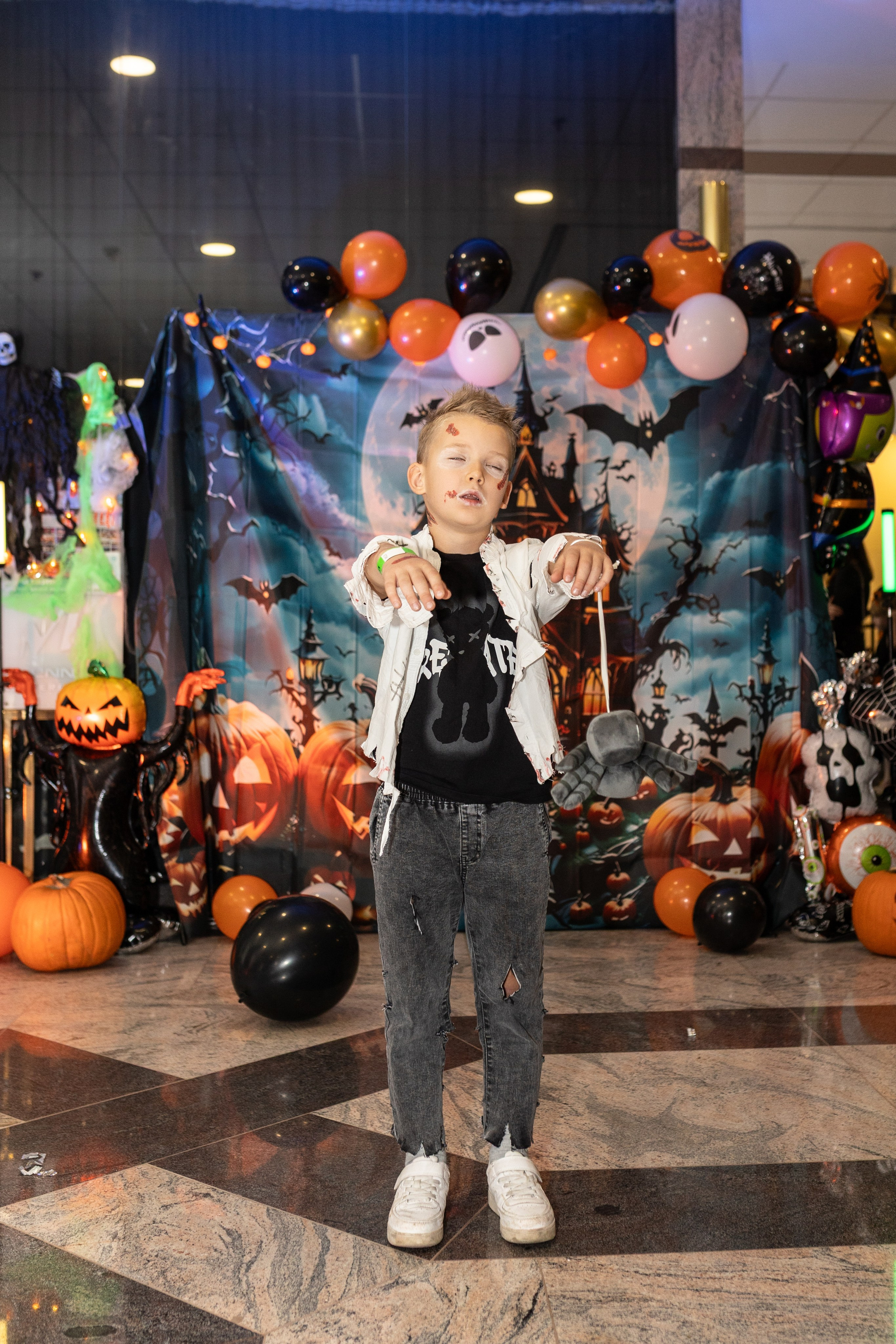 Leo dance studio Helloween 2025. Семейный и детский фотограф в Варшаве Мила Бобровская