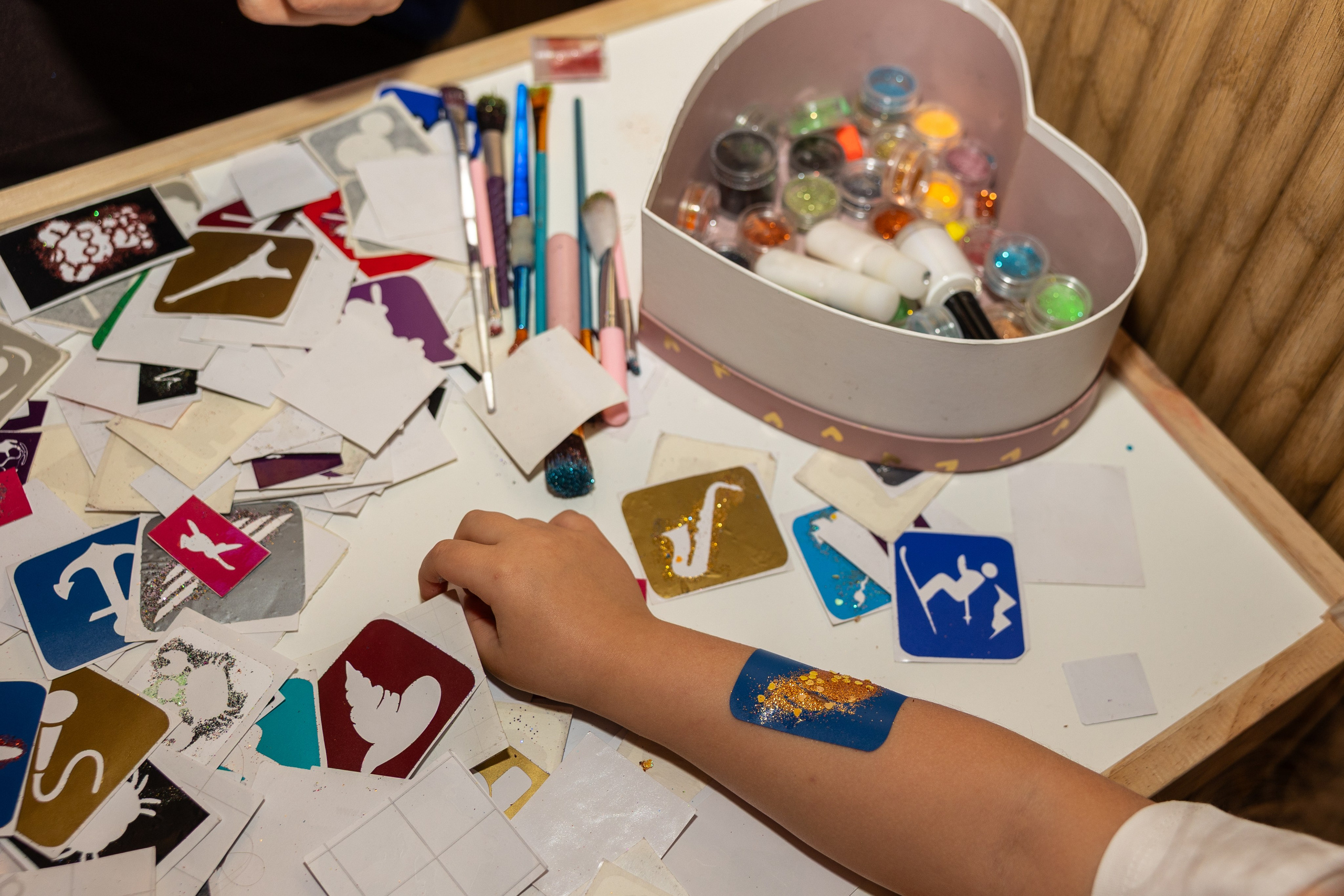 День рождения Артёма 24 января 2026 года. Семейный и детский фотограф в Варшаве Мила Бобровская