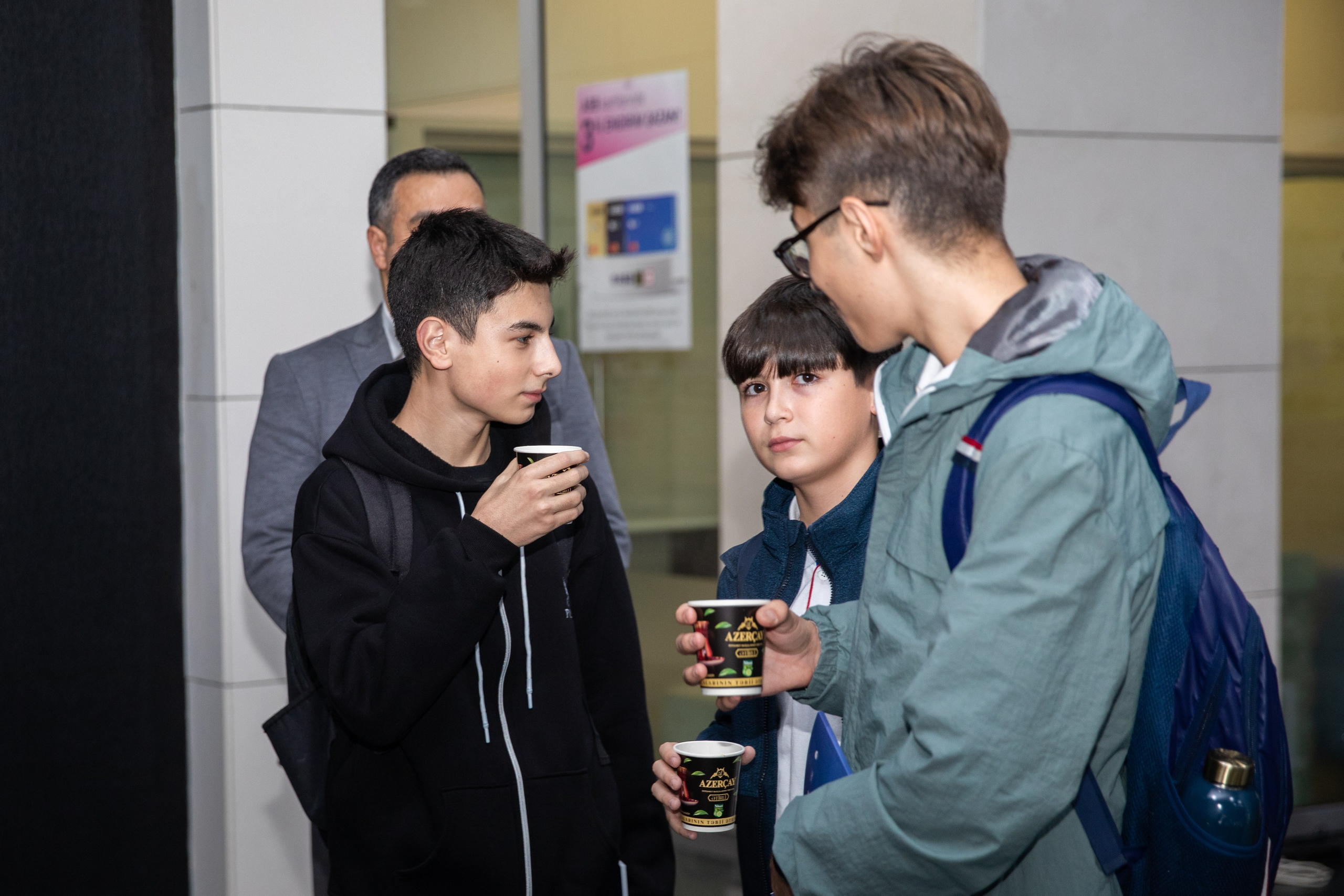 “Astronomiyada Əsas Anlayışlar” kitabının və “Fəza və Zamanın Elçiləri” filminin təqdimatı. Həvəskar Astronomlar Cəmiyyəti — Astronomy.az