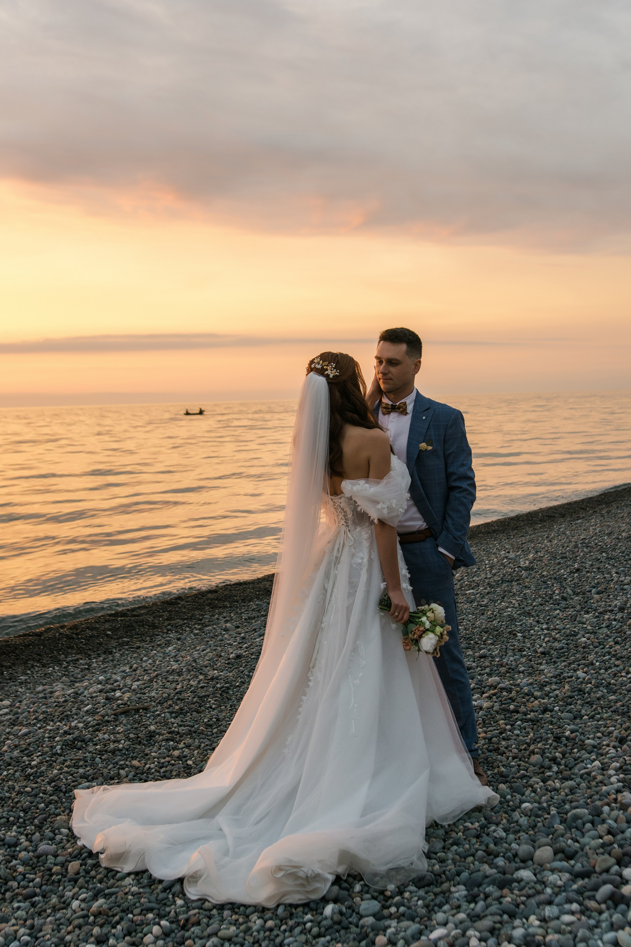 Свадьба на море в Батуми. Свадебные фотографы в Грузии, Армении. Макс Коваленко и Лара Татосян. Свадебный видеограф