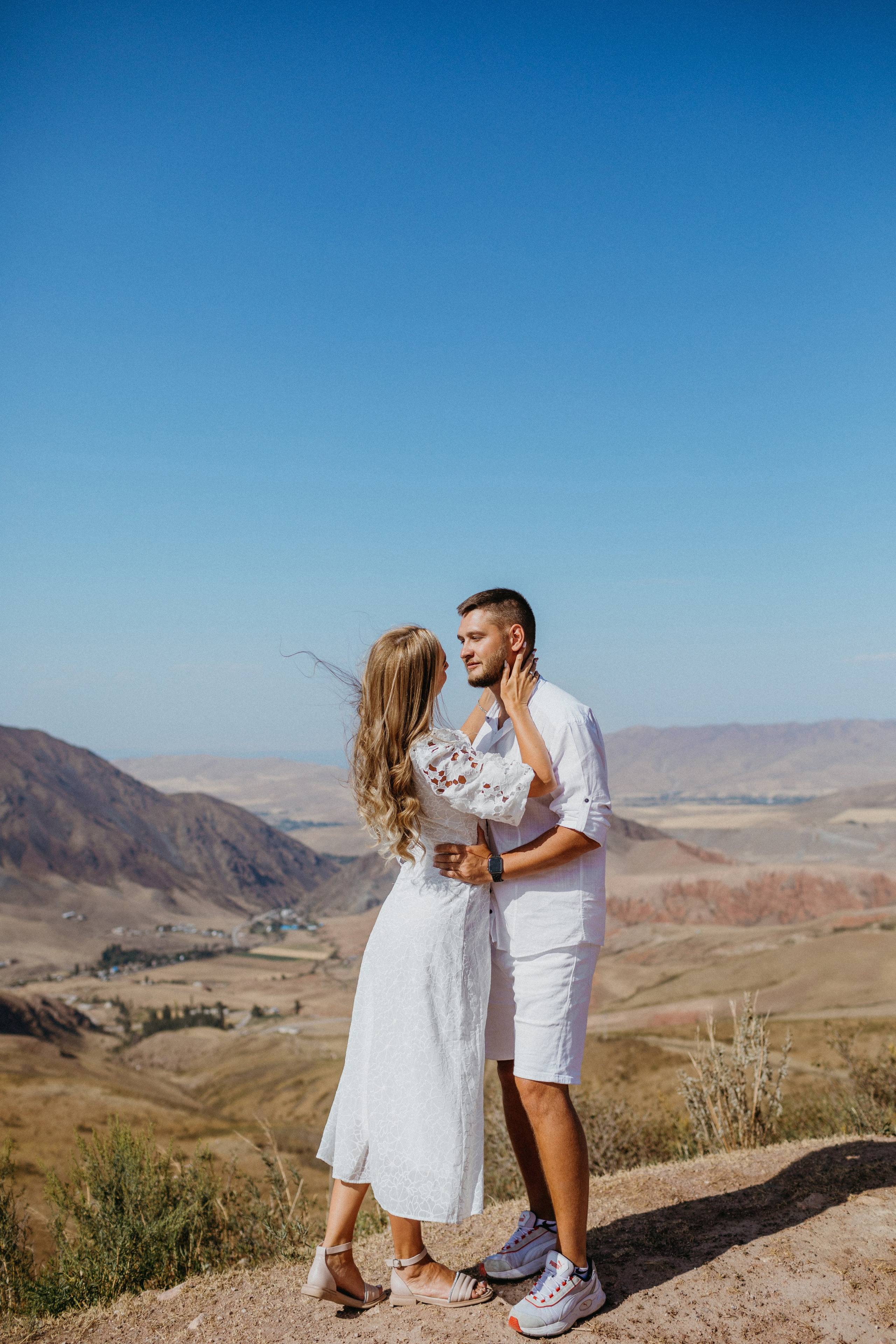 Фотосессия в свадебном путешествии. Фотограф в Бишкеке Оксана Шувалова