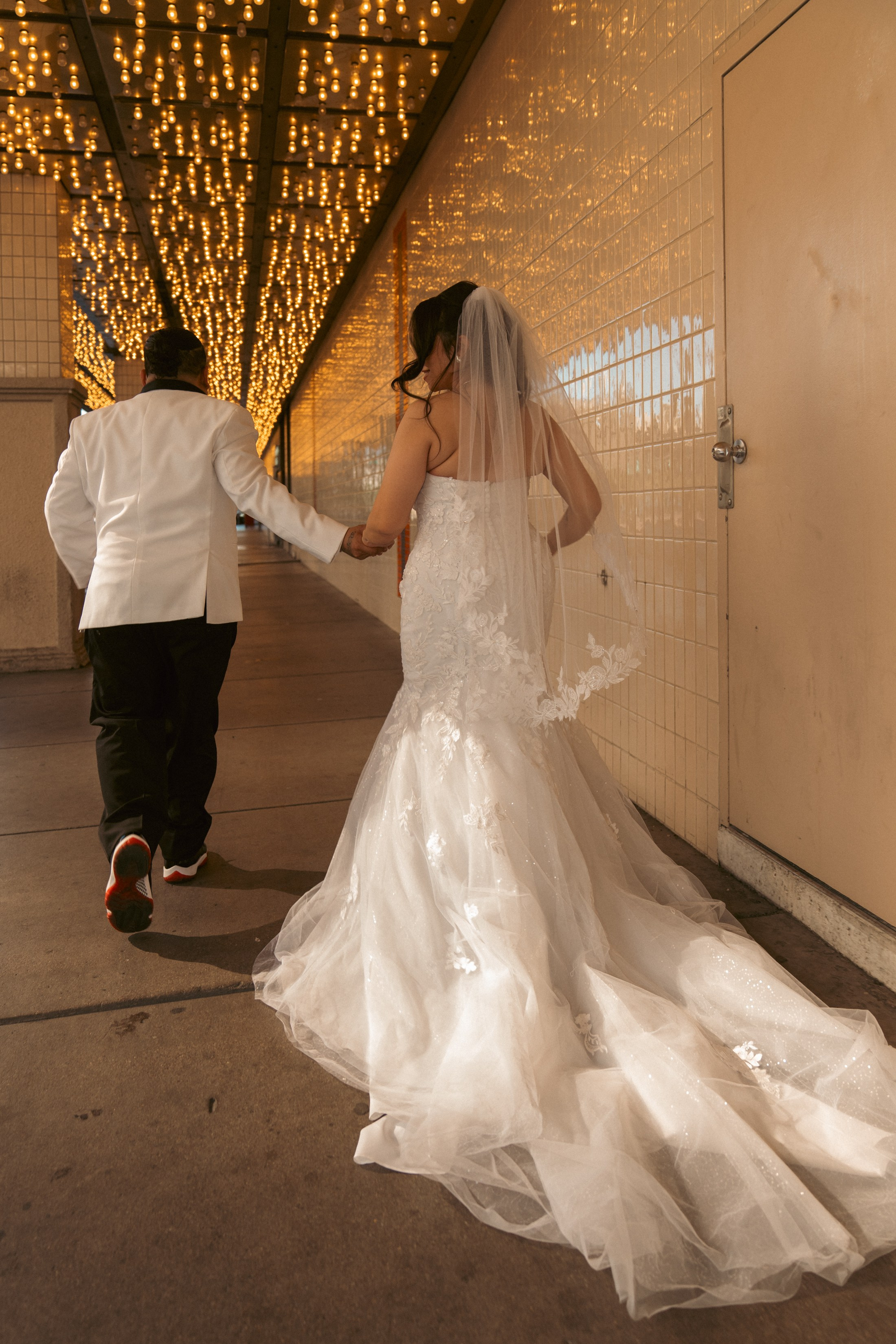 Lupita&Randel. Wedding & elopement photographer Viktoriya Kravtsov. Las Vegas