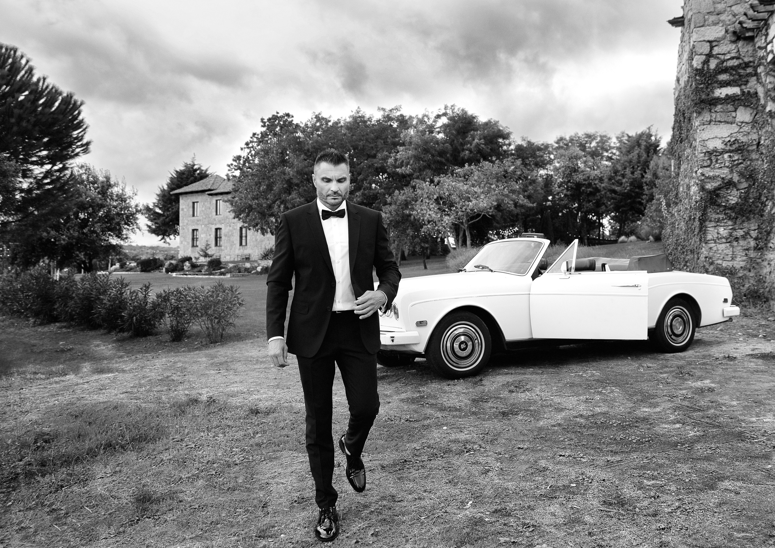 Madrid. Finca El Gasco. Luxury wedding, portrait, family photographer over Europe