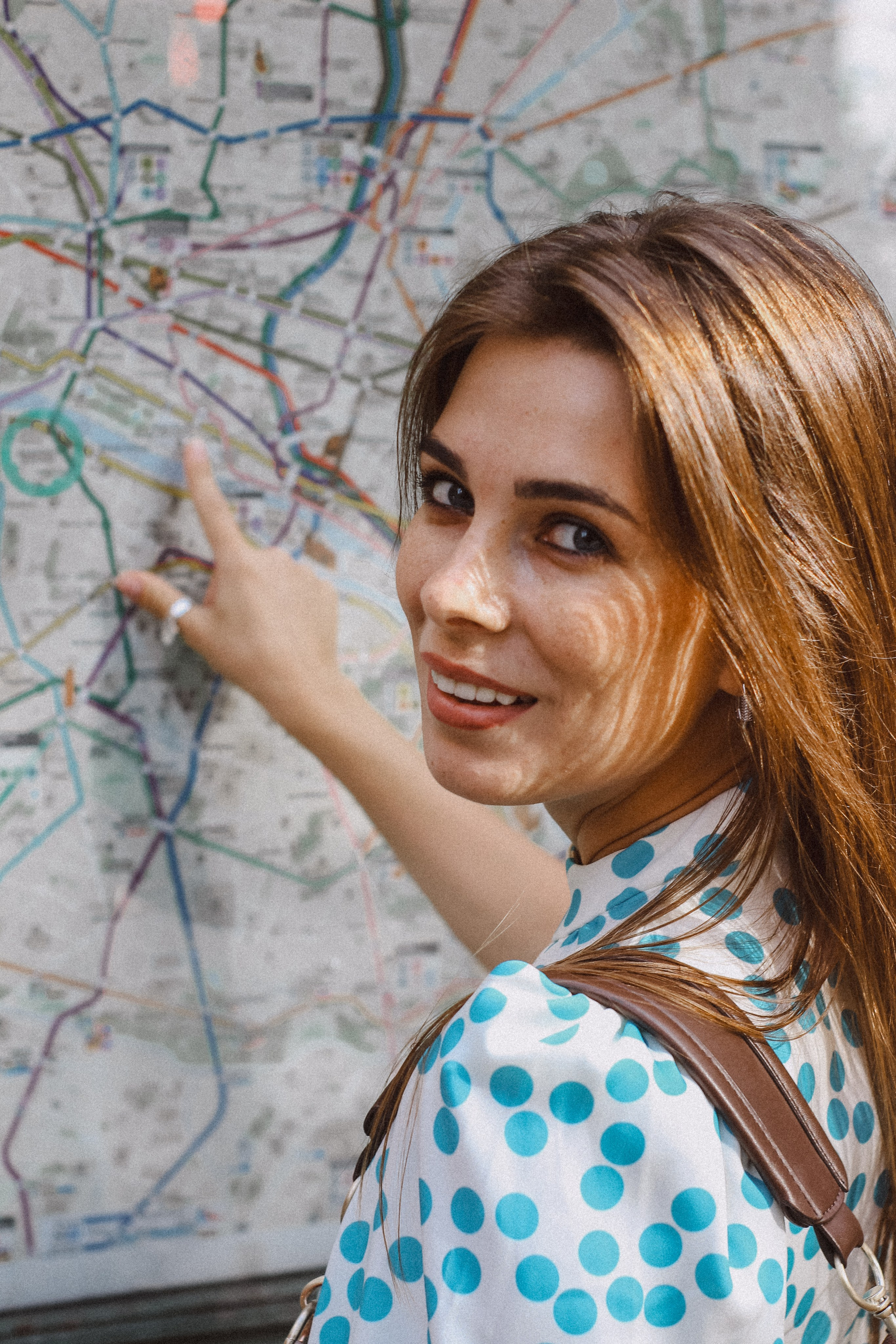 Street Style Photoshoot of Varvara in Paris | Vlada Photo Art. Photographer in Paris: Vlada PhotoArt