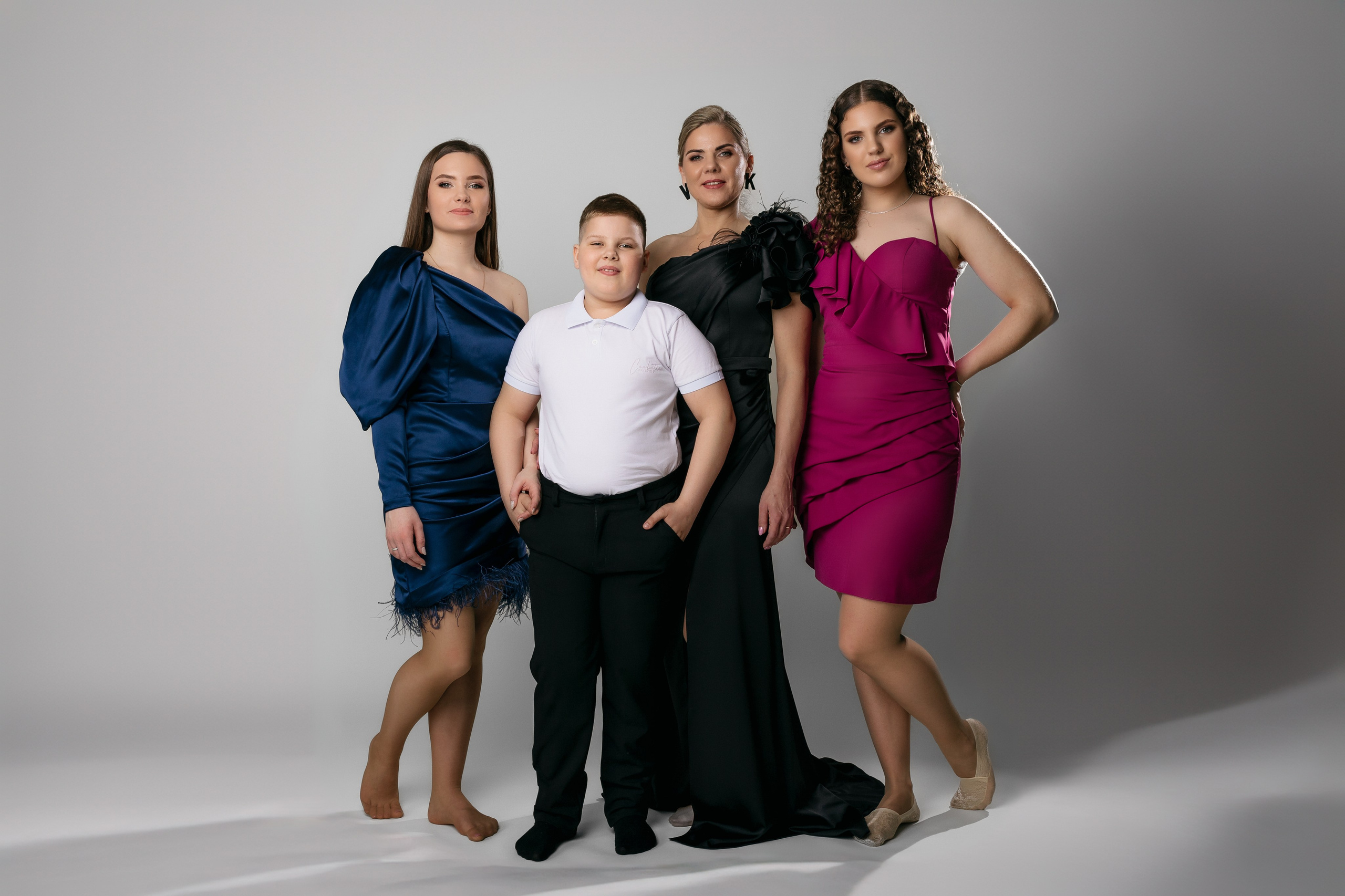 Šeimos fotosesija foto studojoje Marijampolėje